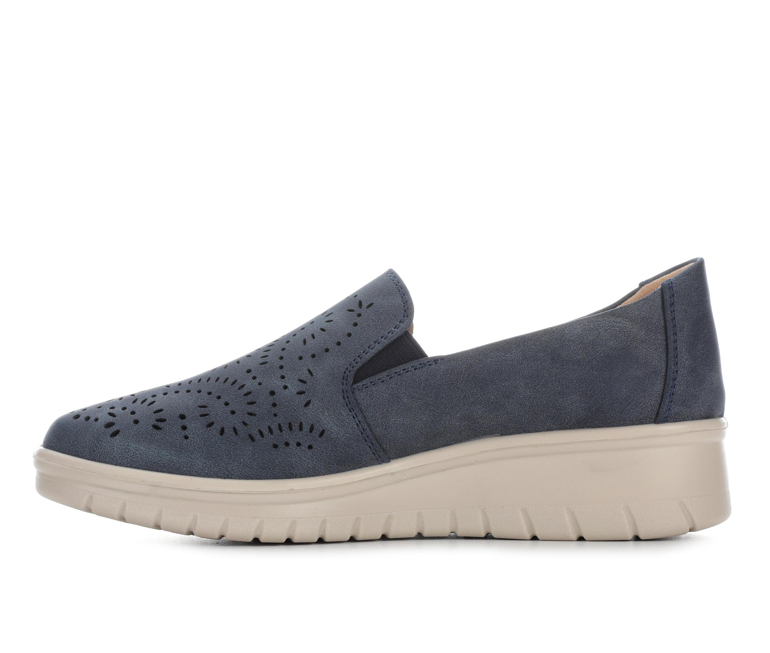 Women's Easy Street Ying Ying Slip-On Wedge Shoes Product Image