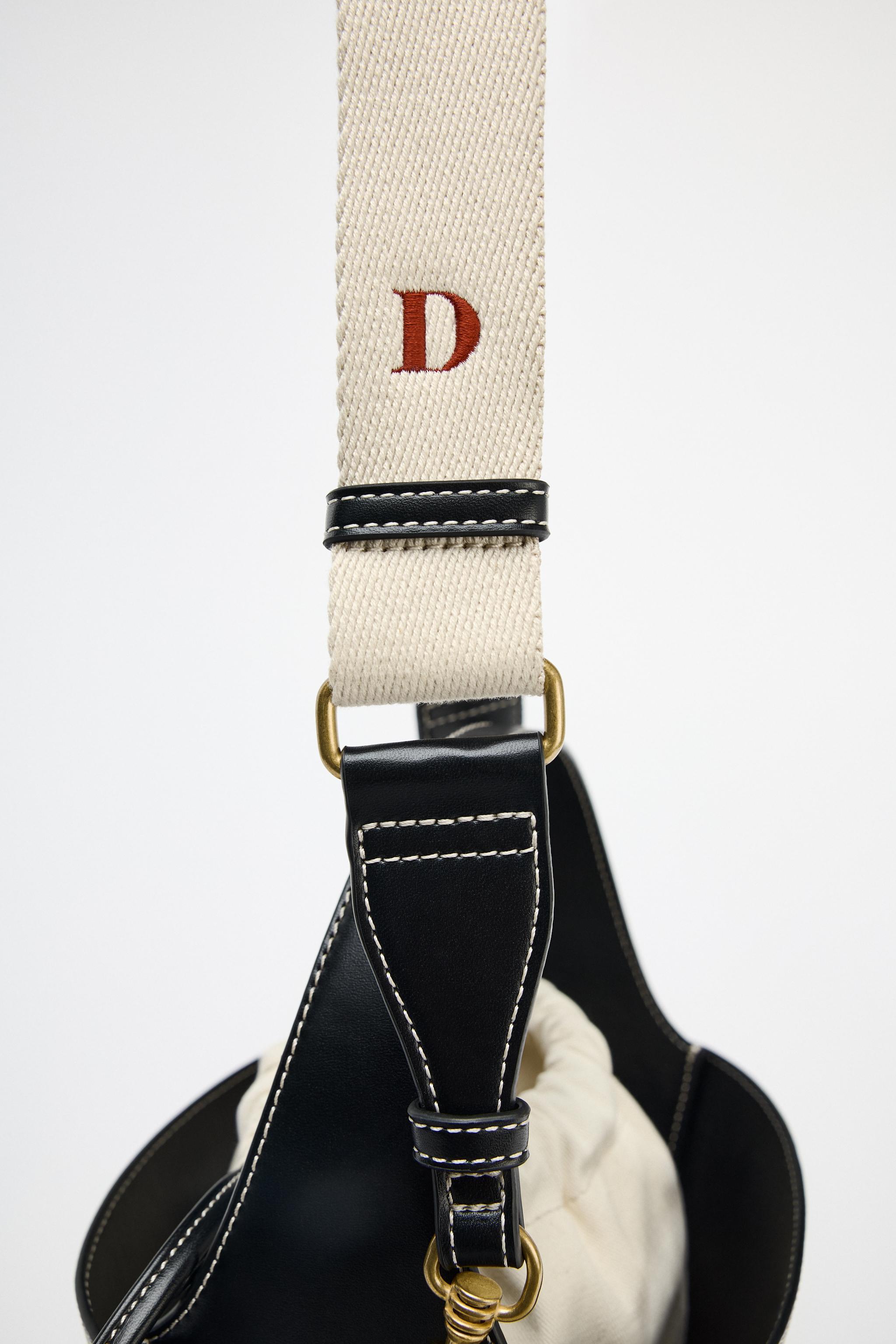 DRAWSTRING BUCKET BAG Product Image