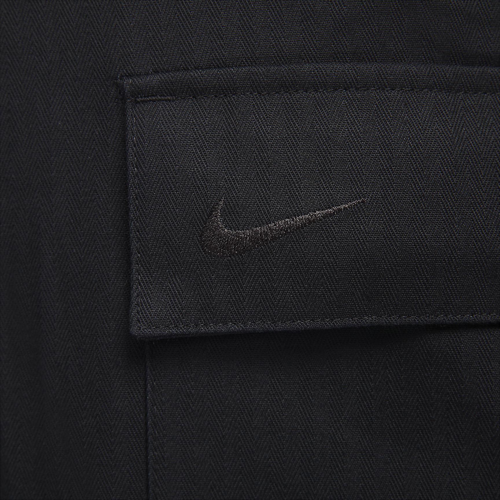 Nike Life Men's Cargo Pants Product Image