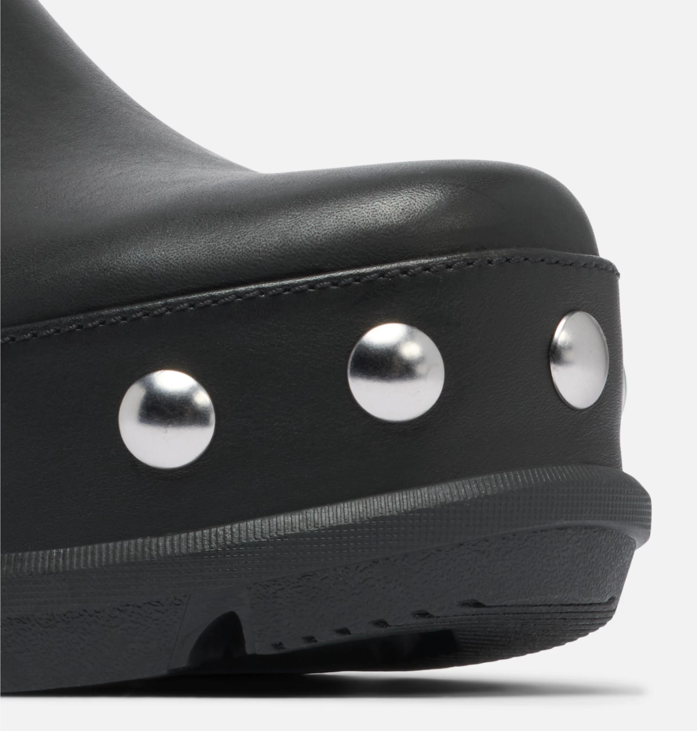 ROAM’N CLOG™ RVT Women's Clog Product Image