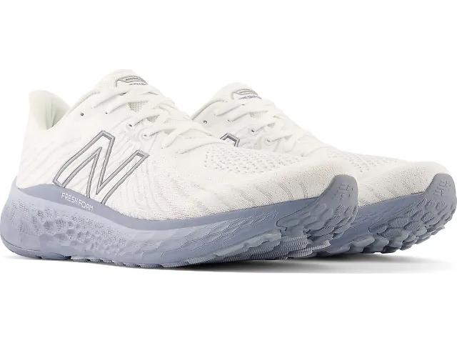 Men's | New Balance Fresh Foam Vongo v5 Product Image