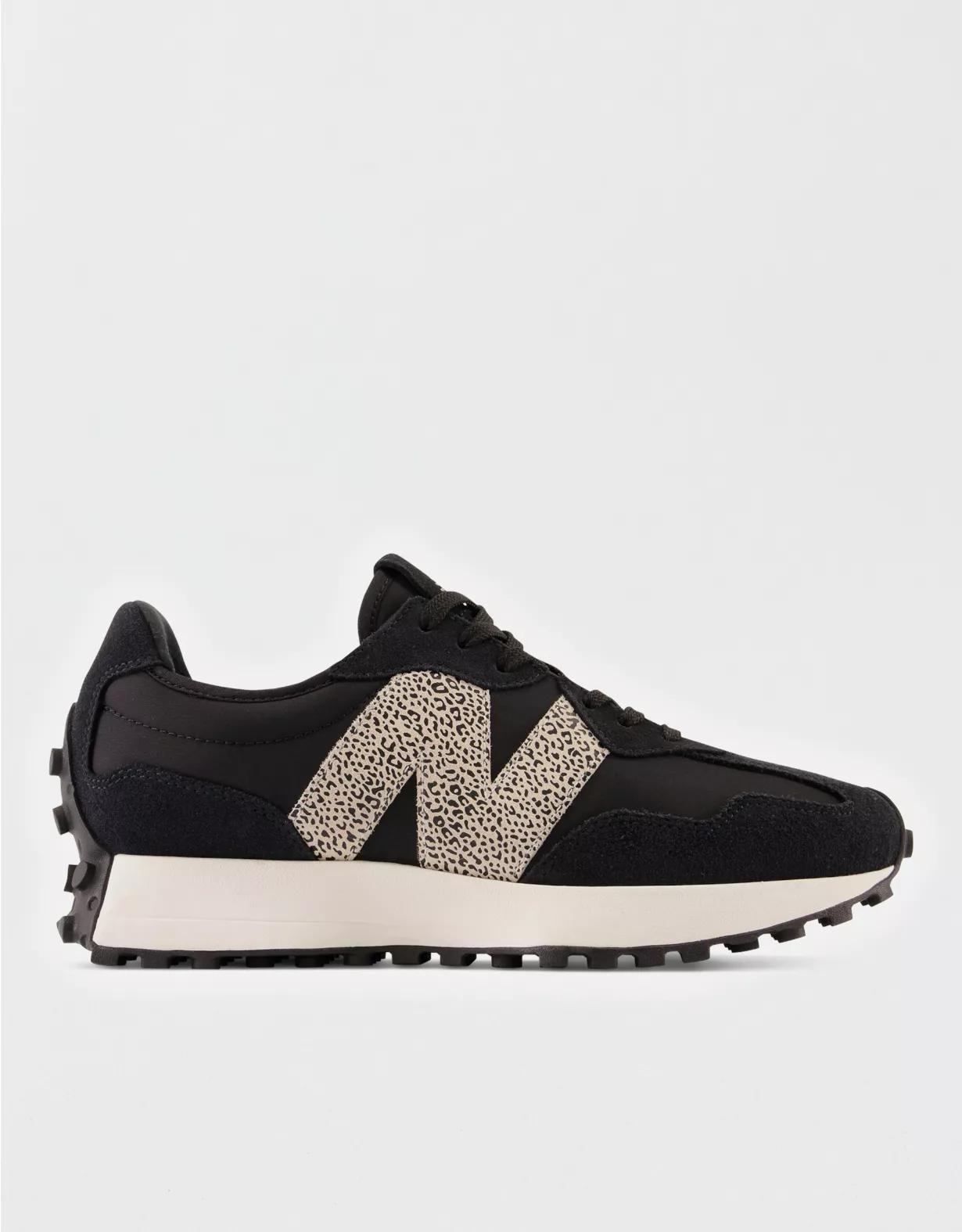 New Balance 327 Sneaker Product Image