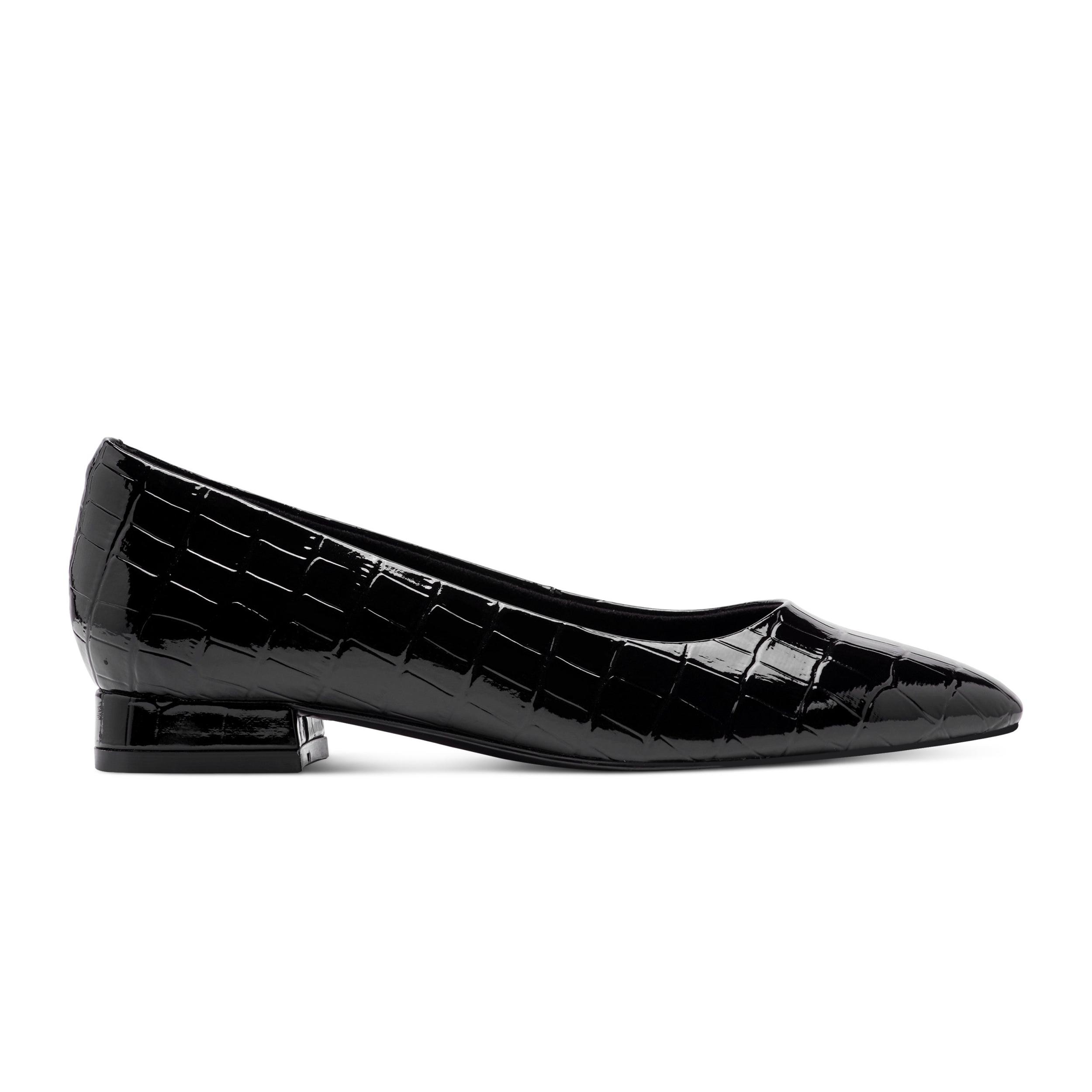 Women's Tessa Total Motion Pointy Toe Dress Flats Product Image