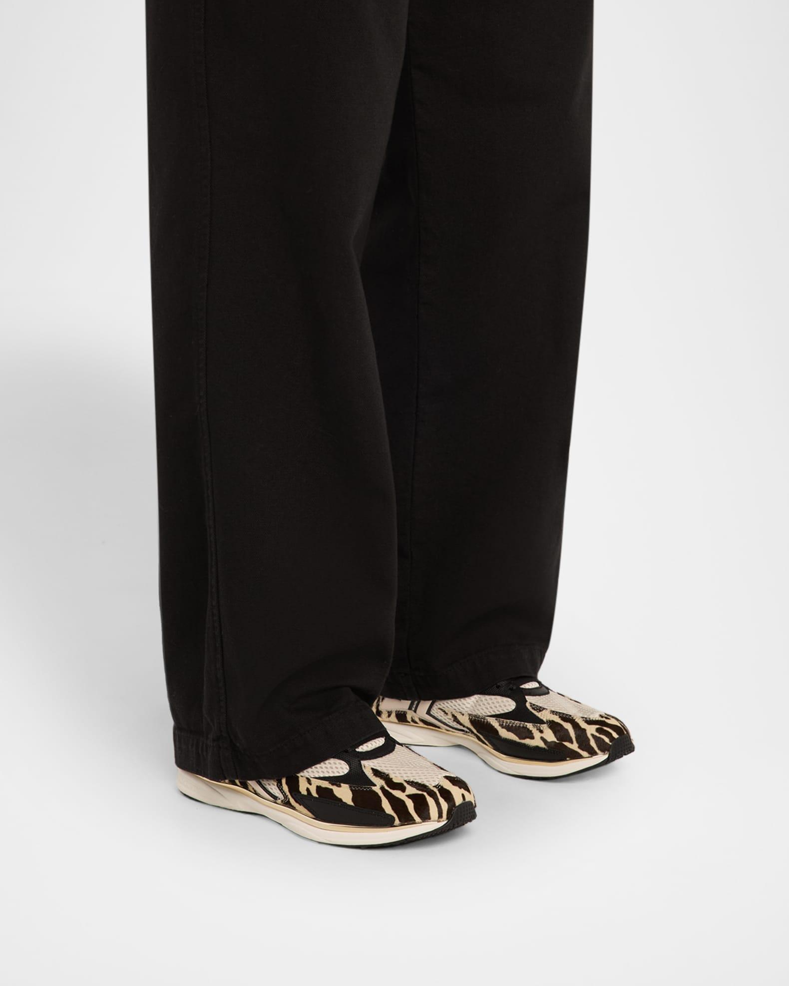 Men's Meteor Mesh Zebra Pony Runner Sneakers Product Image