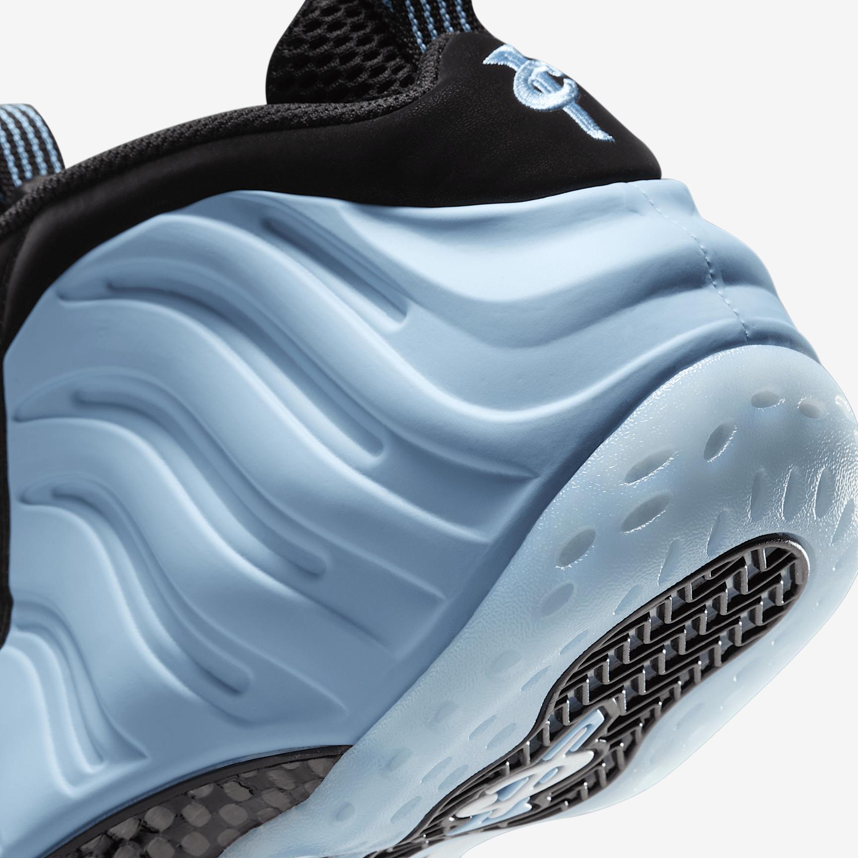 Nike Air Foamposite One Men's Shoes Product Image