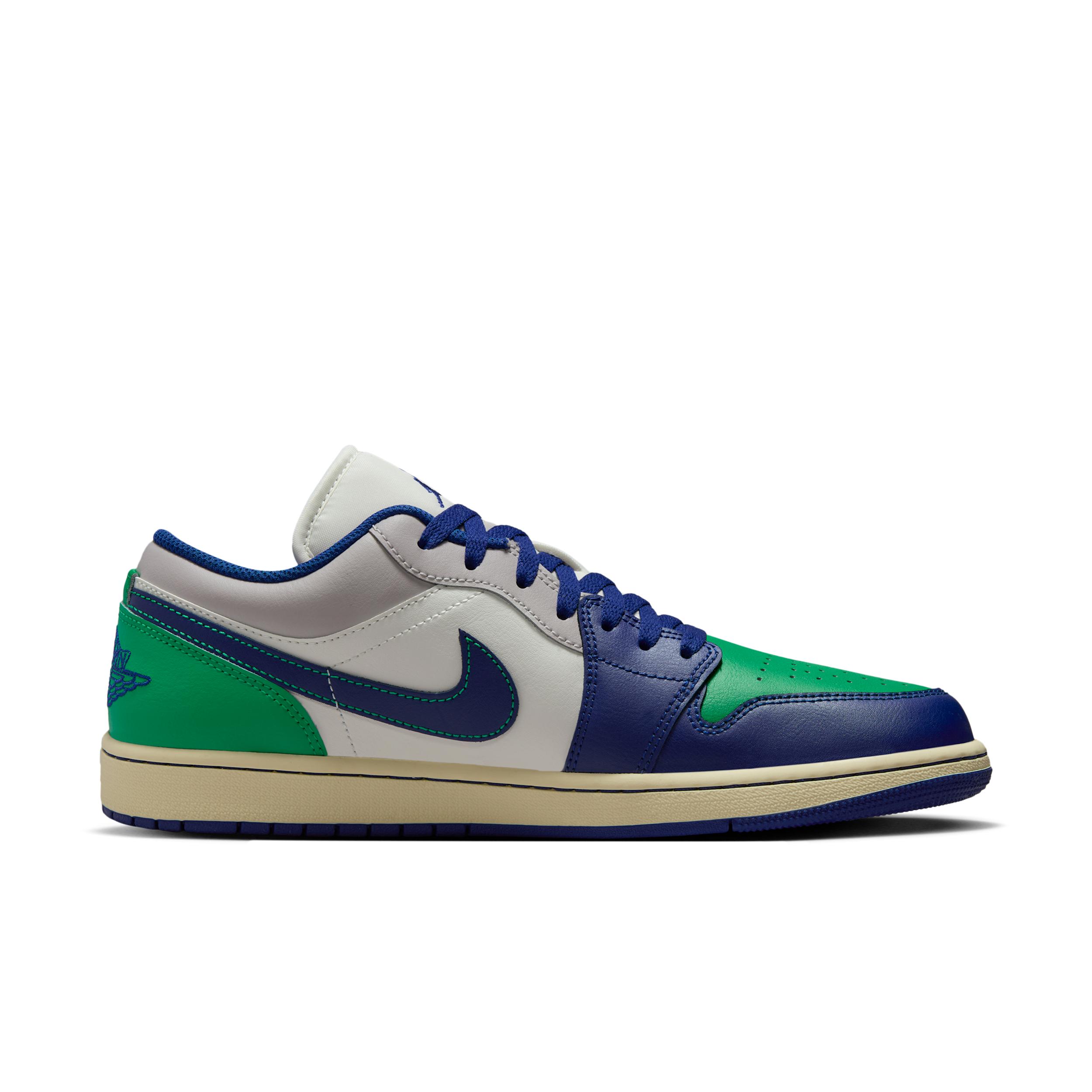 Mens Air Jordan 1 Low Shoes | 553558-147 Product Image