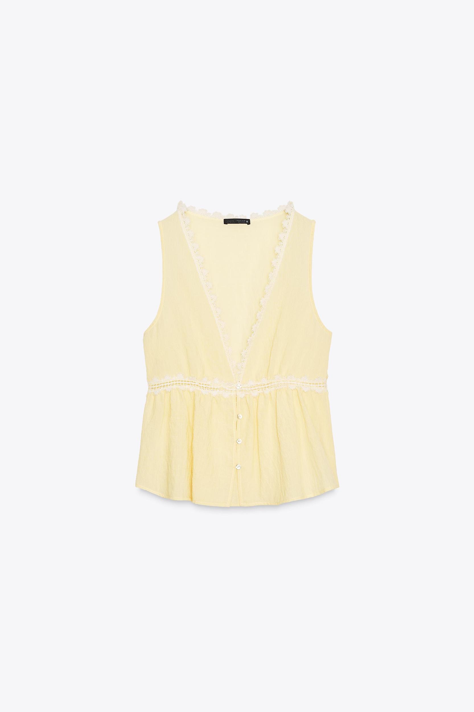 LACE TOP Product Image