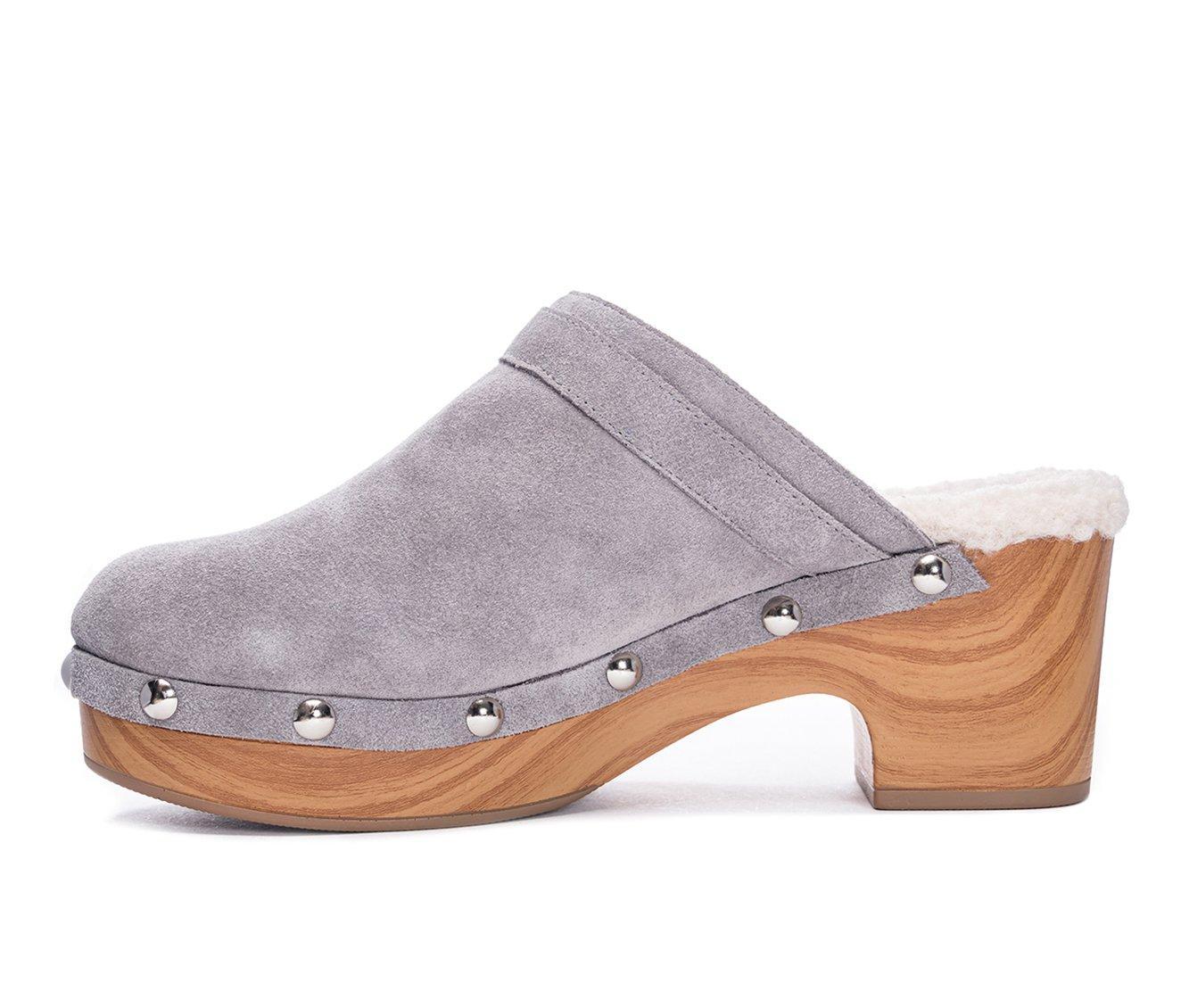 Women's Chinese Laundry Carlie Clogs Product Image