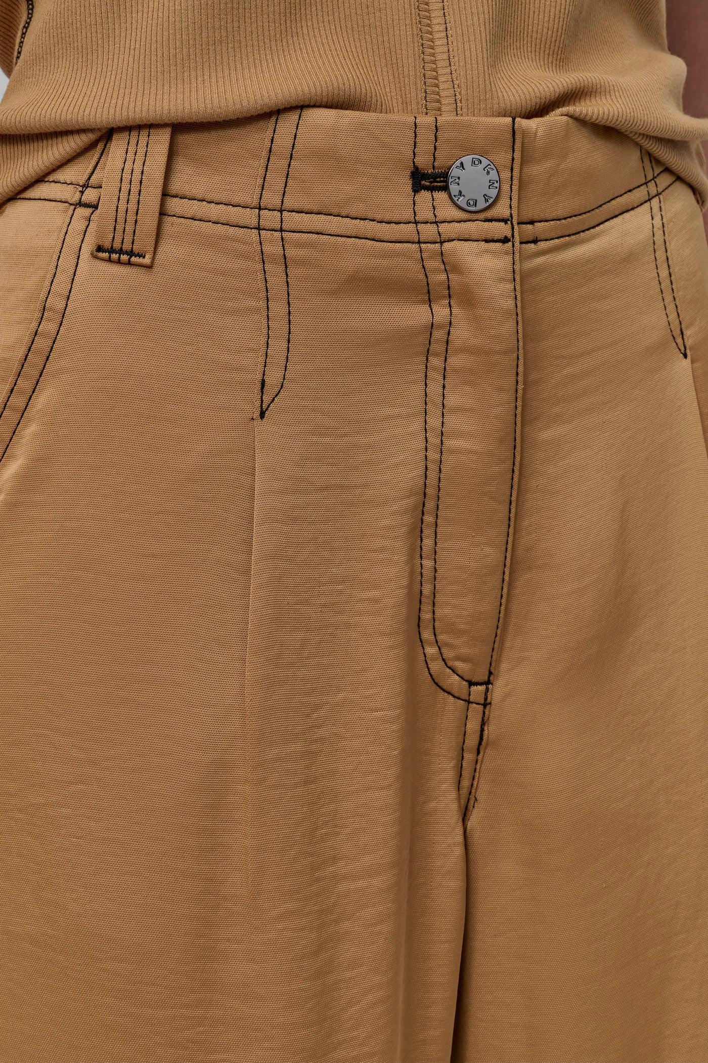EXTRA HIGH RISE ELEVATED UTILITY PANT Product Image