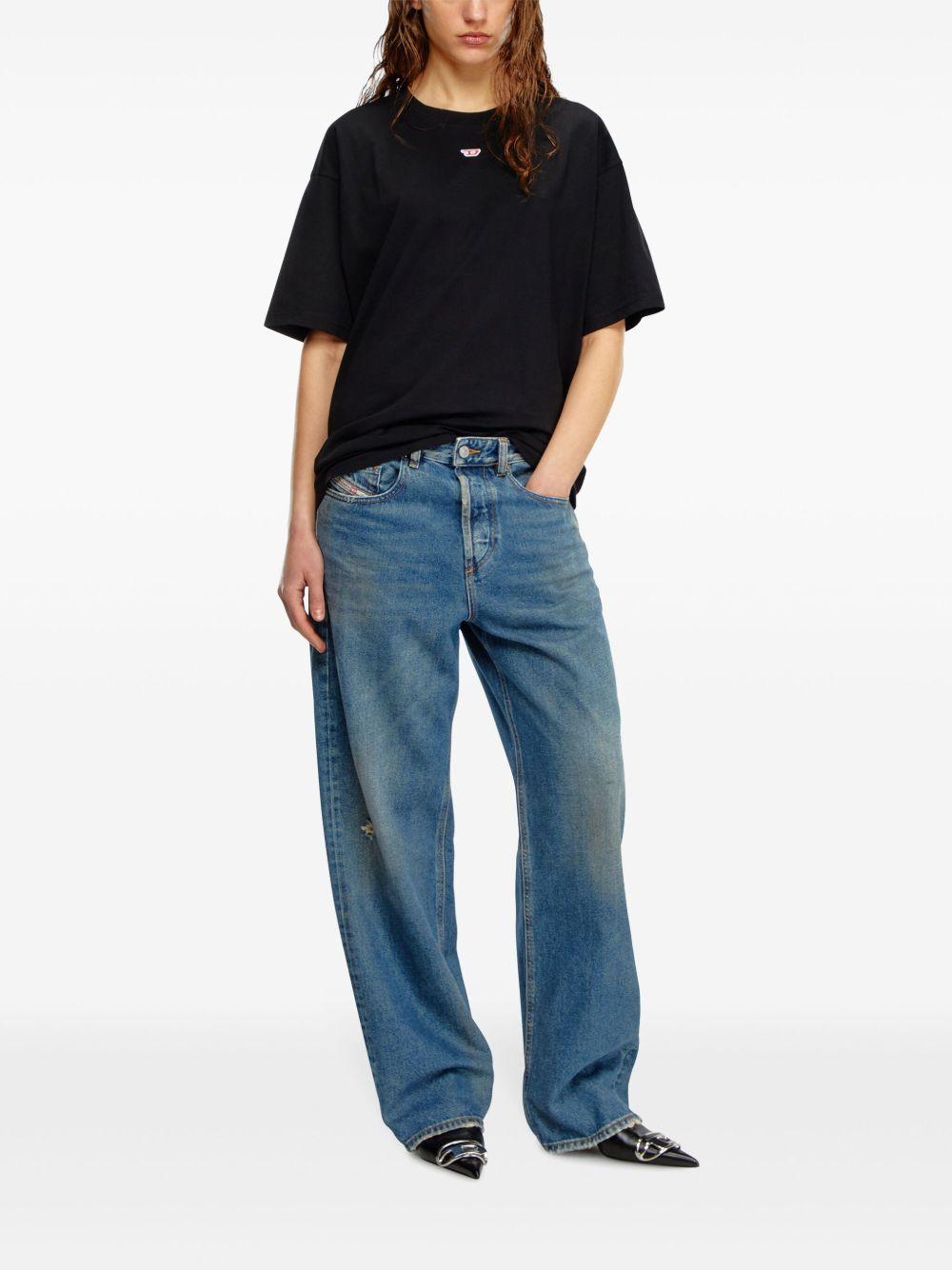 T-BOXT-D T-shirt   Product Image