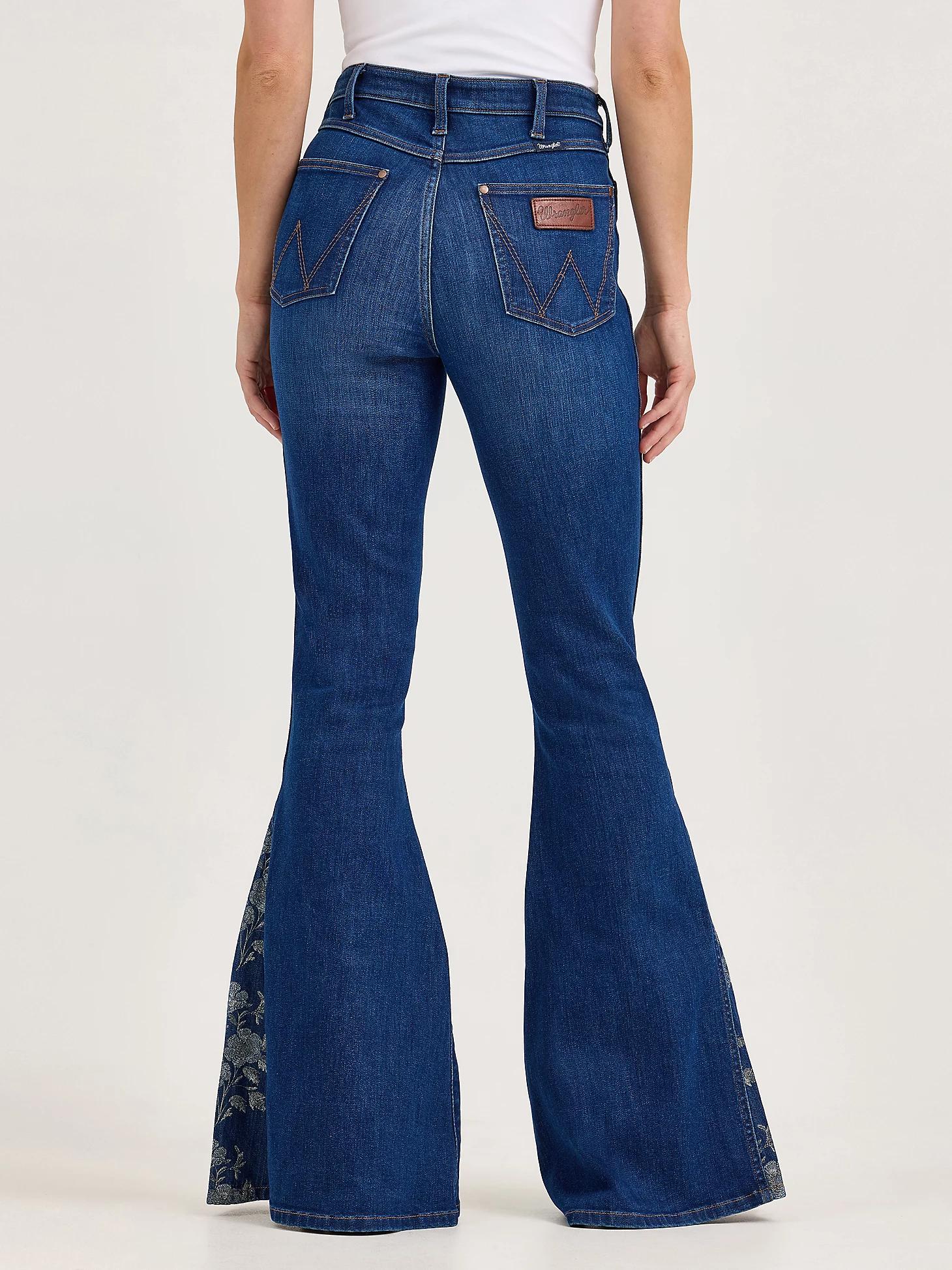 Women's Wrangler Retro® Bailey High Rise Pieced Trumpet Flare Jean in Melody Product Image