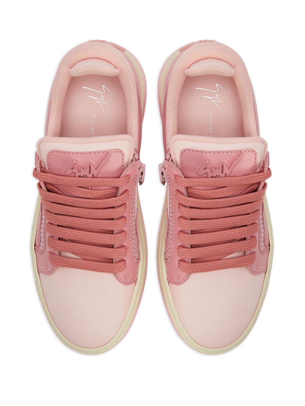 GZ94 leather sneakers Product Image