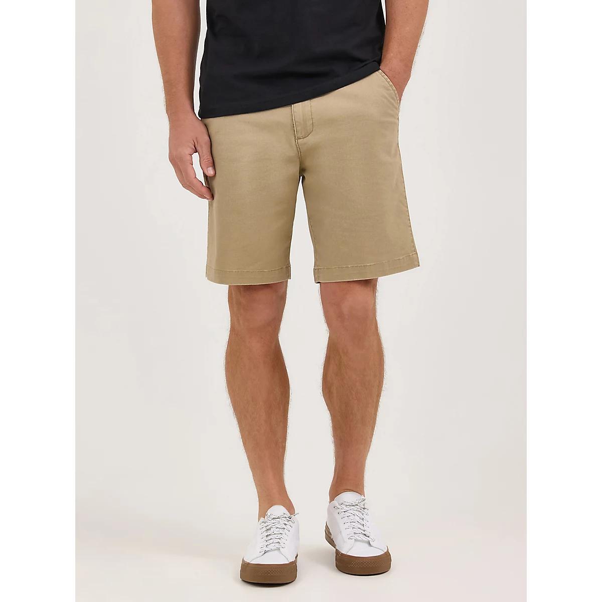 Men's Flat Front Short in Pewter Product Image