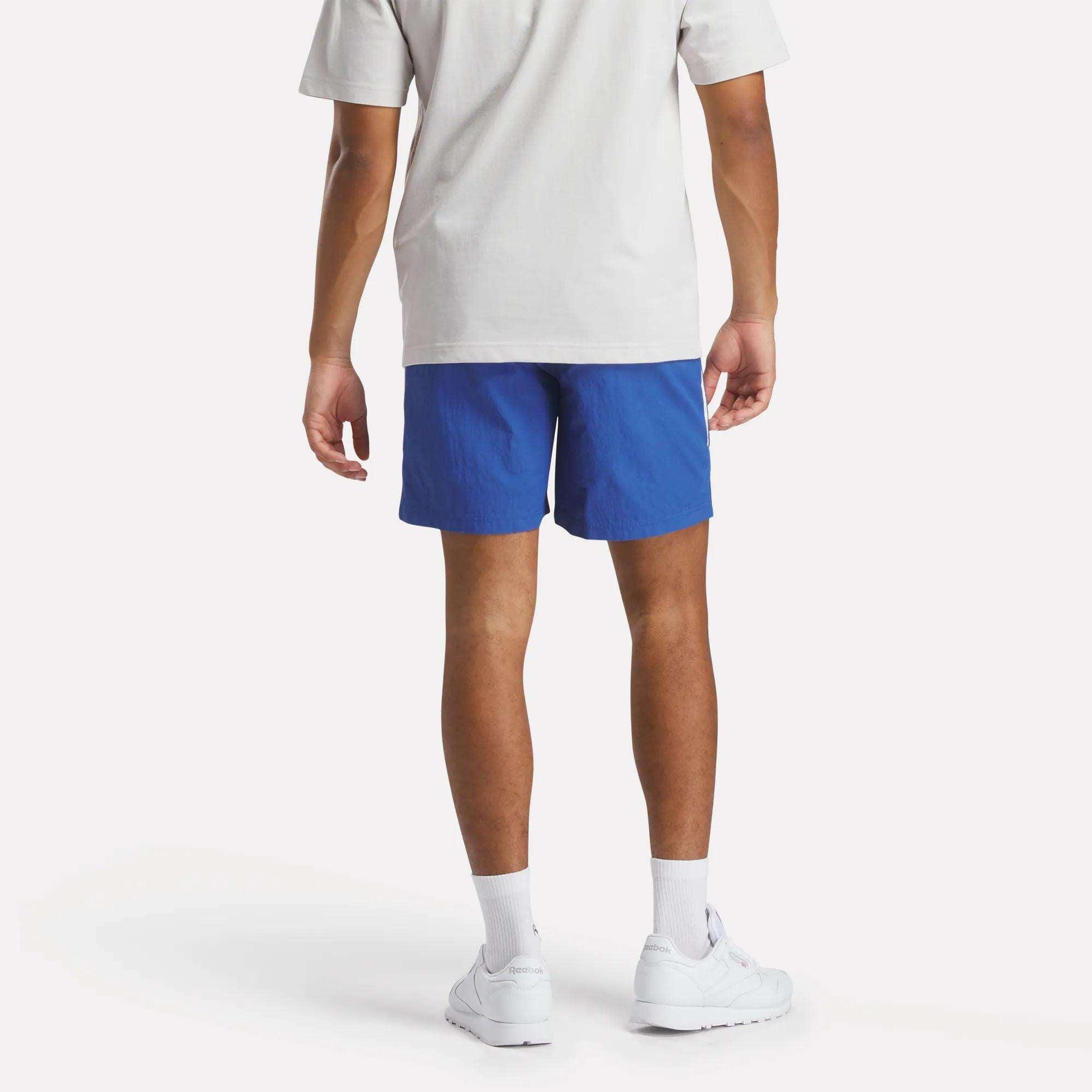 Men's Crosscheck Woven Shorts 7" Male Product Image