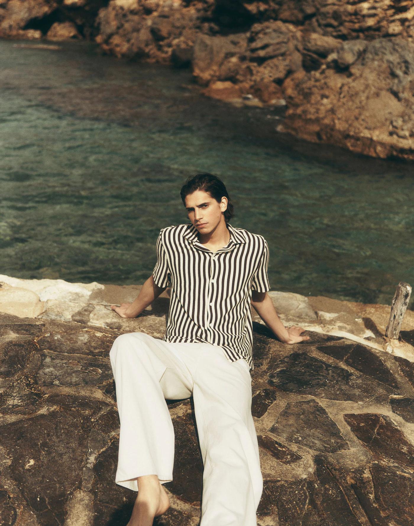 The Textured Knit Camp-Collar Shirt Product Image