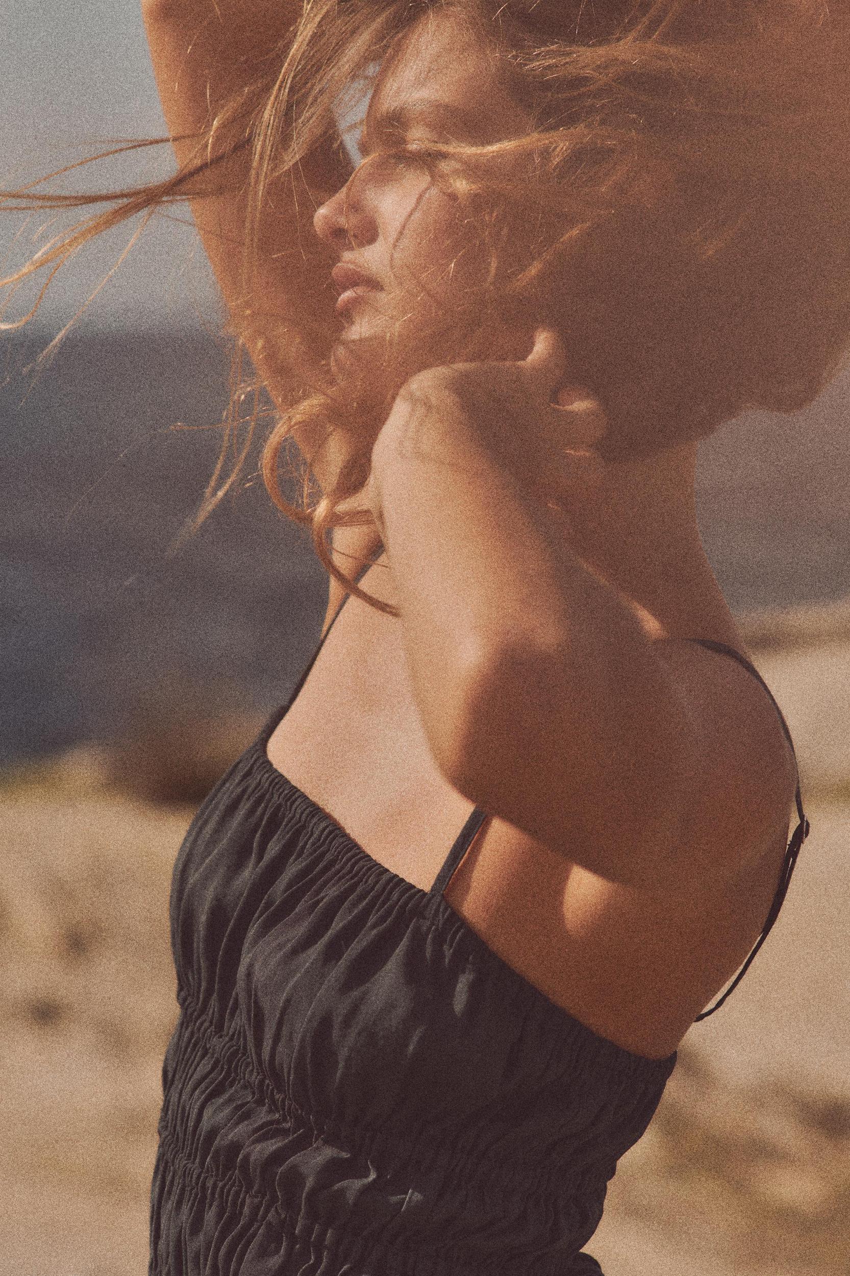 FLOWY ELASTIC MIDI DRESS Product Image