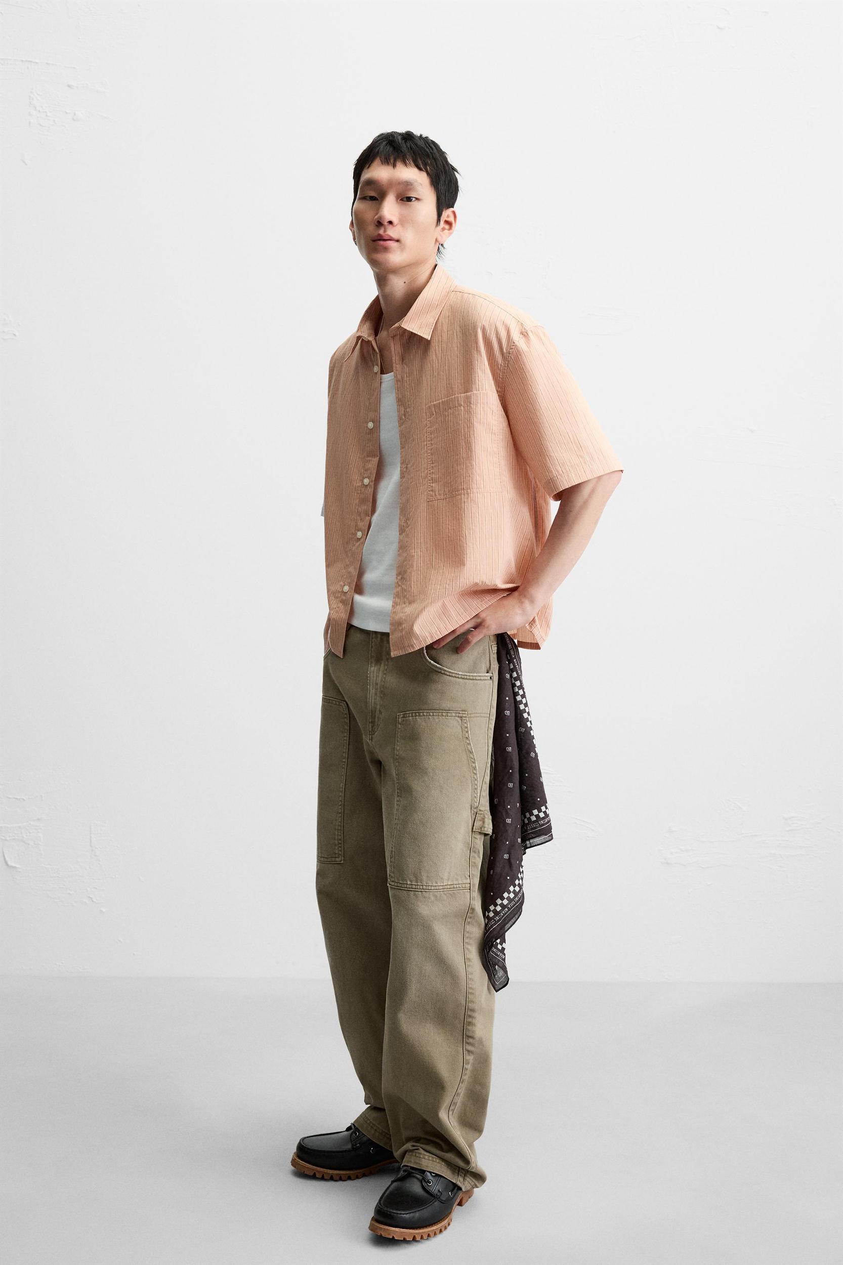 STRIPED CROPPED FIT SHIRT Product Image