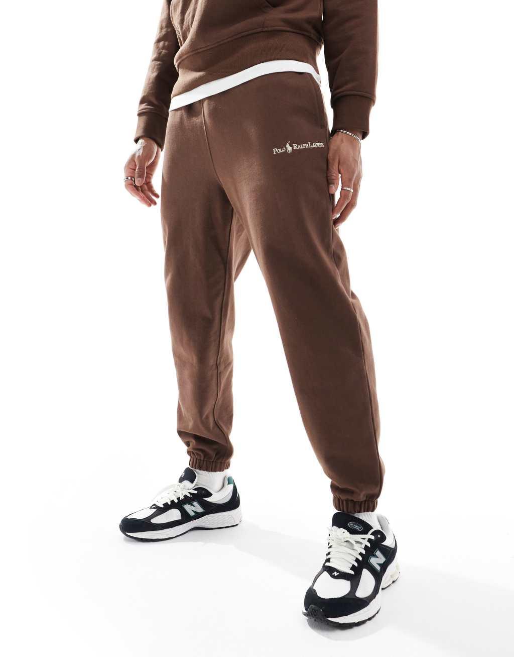Polo Ralph Lauren script player logo relaxed fit heavyweight sweatpants in brown - part of a set Product Image