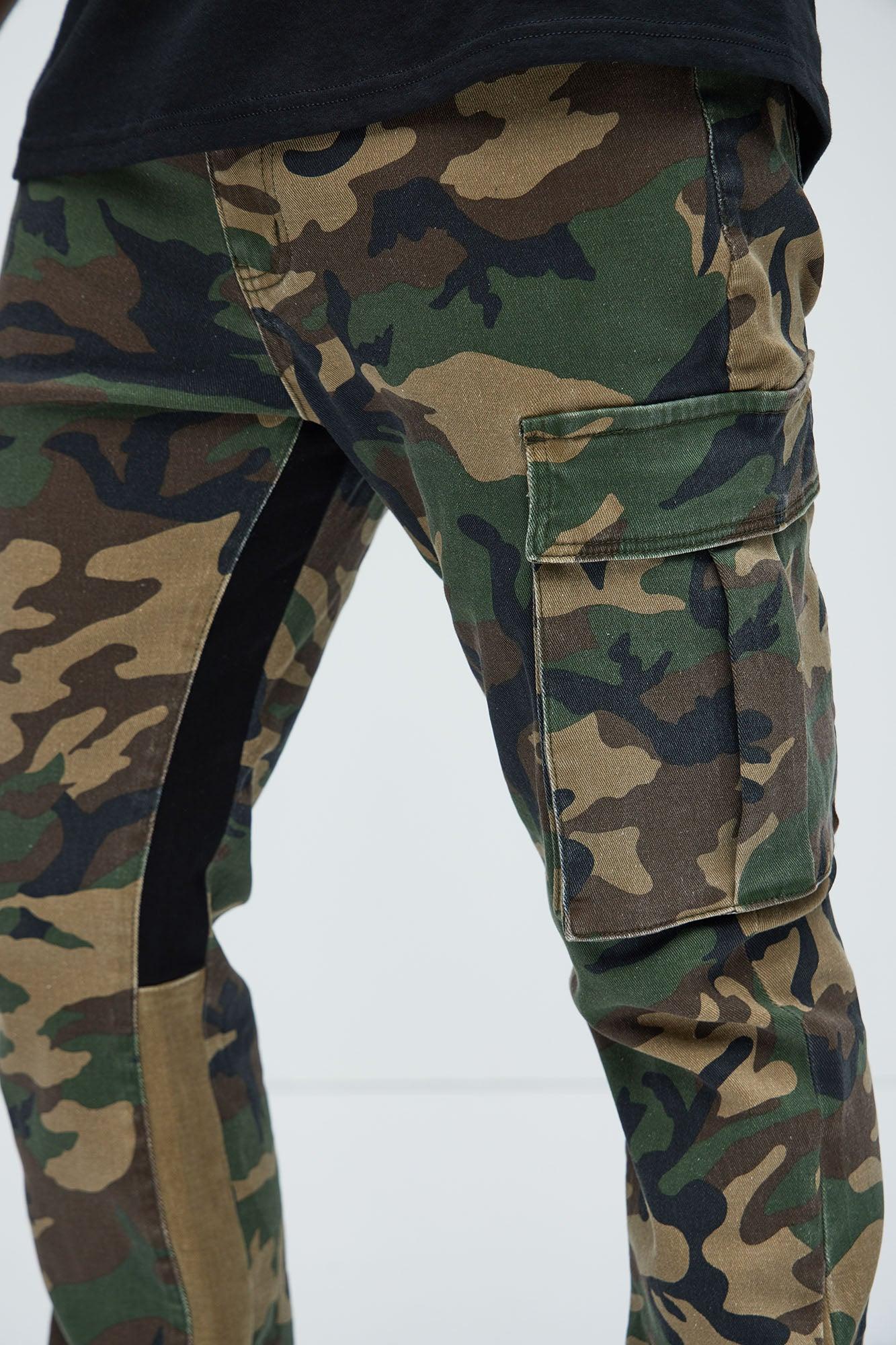 Commando Cargo Twill Flared Pants - Camouflage Product Image
