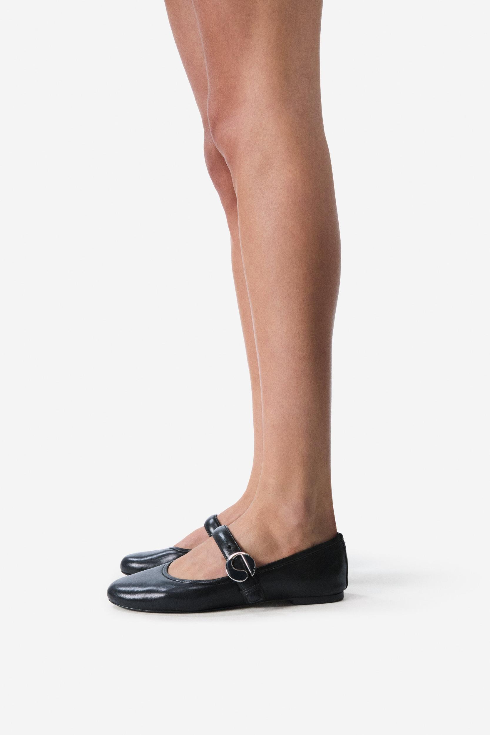 Belt Ballerinas Product Image