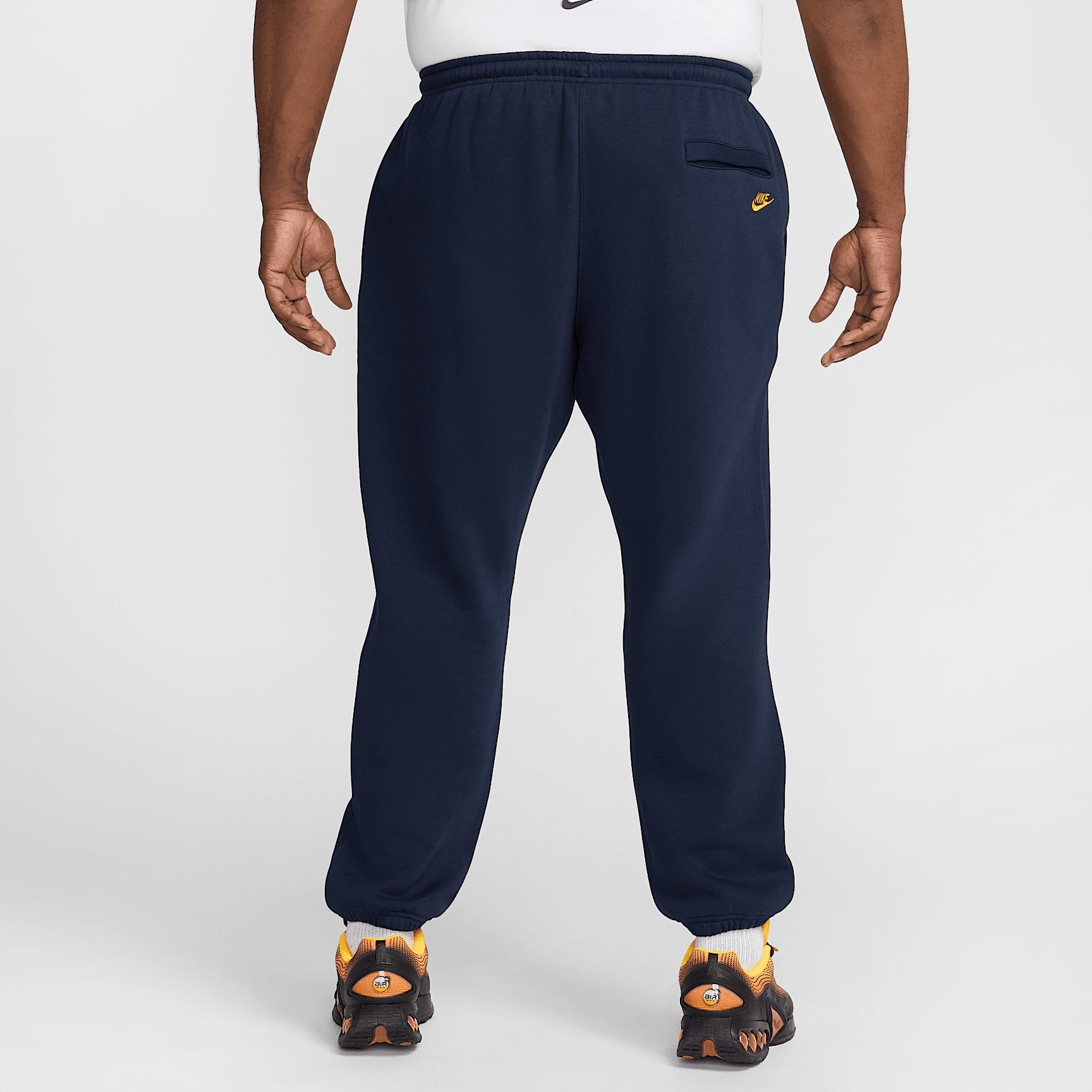 Nike Mens Club Fleece Pants | HJ2185-451 Product Image