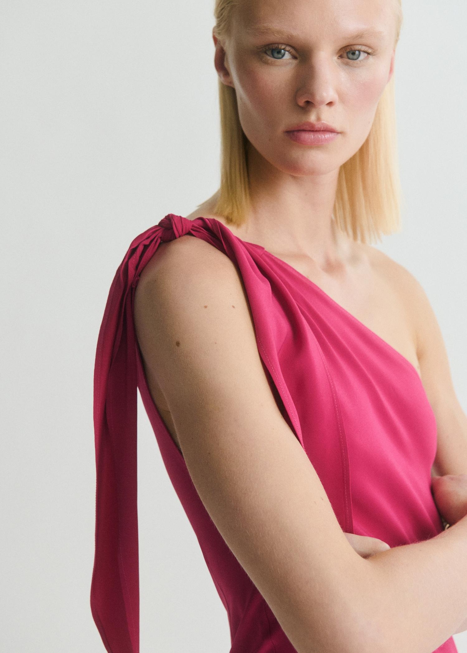 Asymmetrical dress with knot strap - Women | MANGO USA Product Image