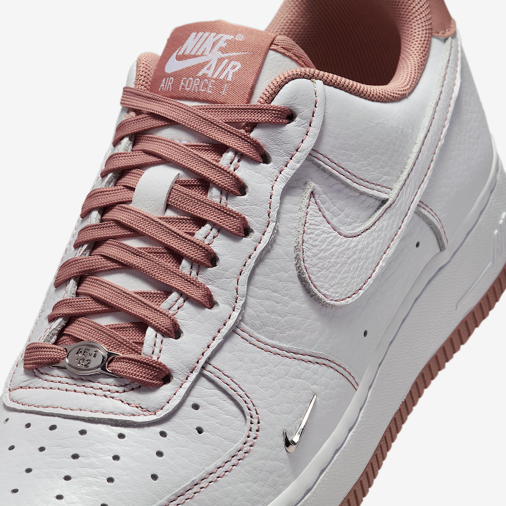 Nike Womens Air Force 1 07 Mini Jewel Shoes | IB6543-102 Product Image