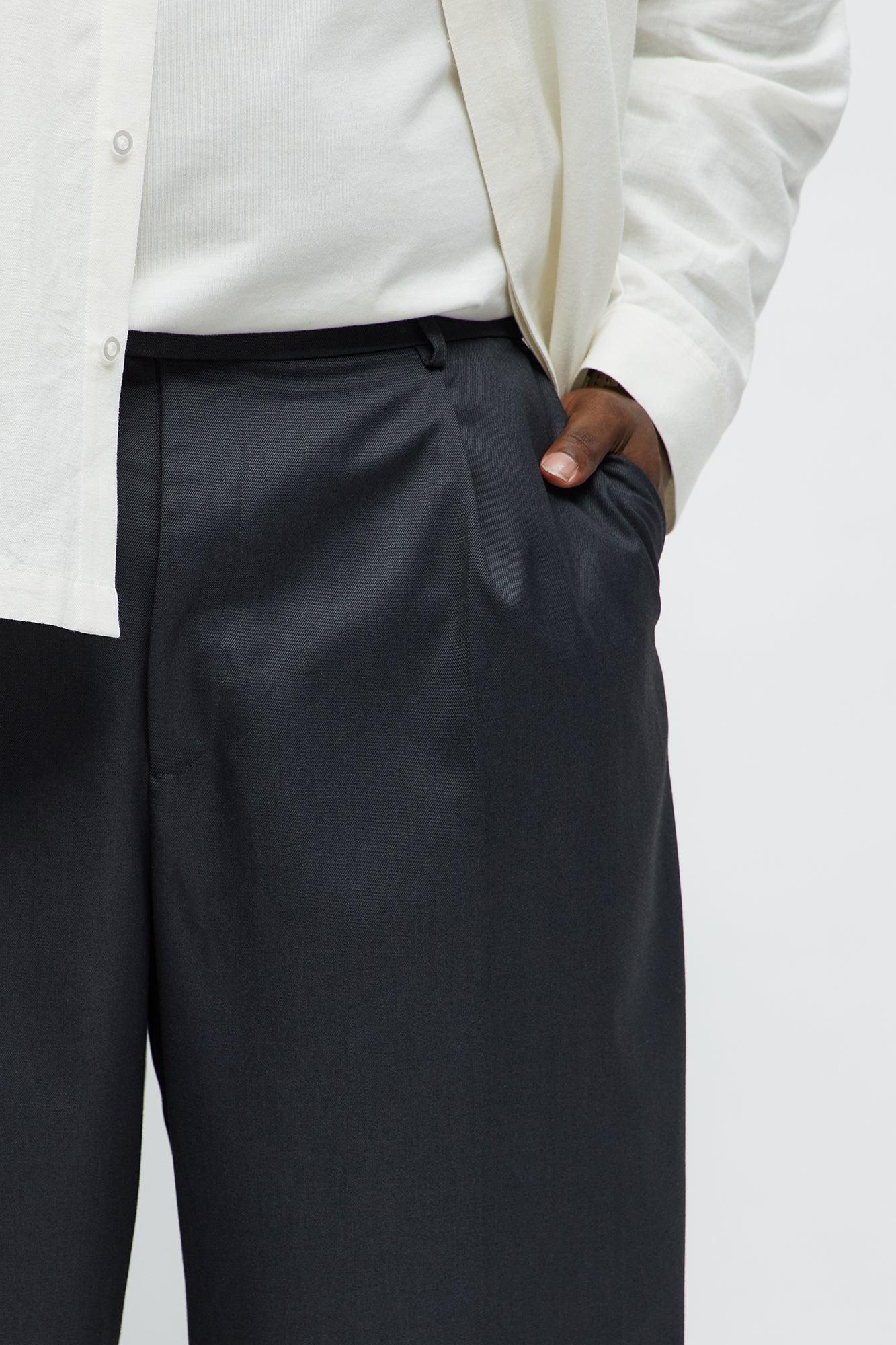 Baggy Pleated Trouser Shorts - Grey Male Product Image