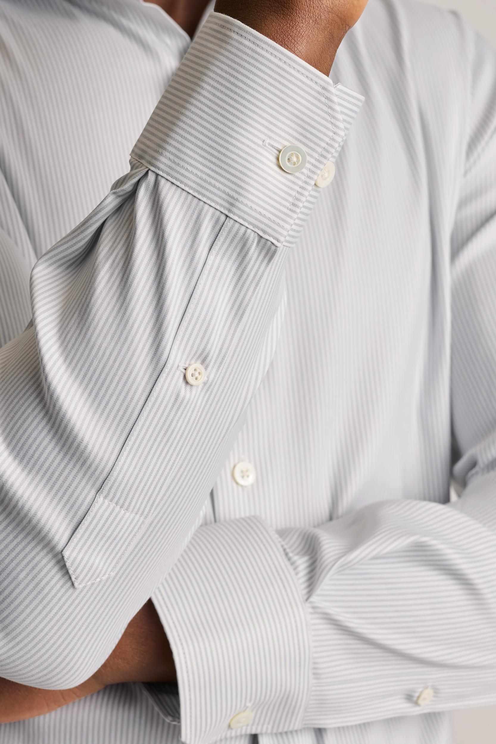 Jetsetter Stretch Dress Shirt Product Image