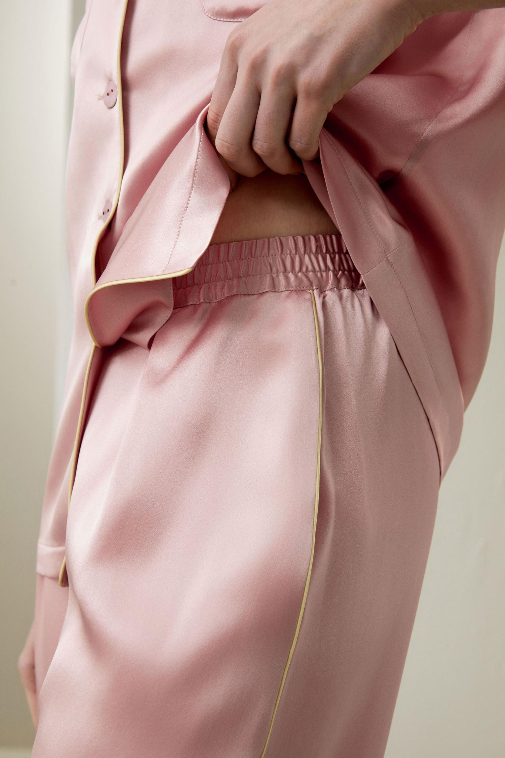 Cozy Nighttime Bliss Set Product Image