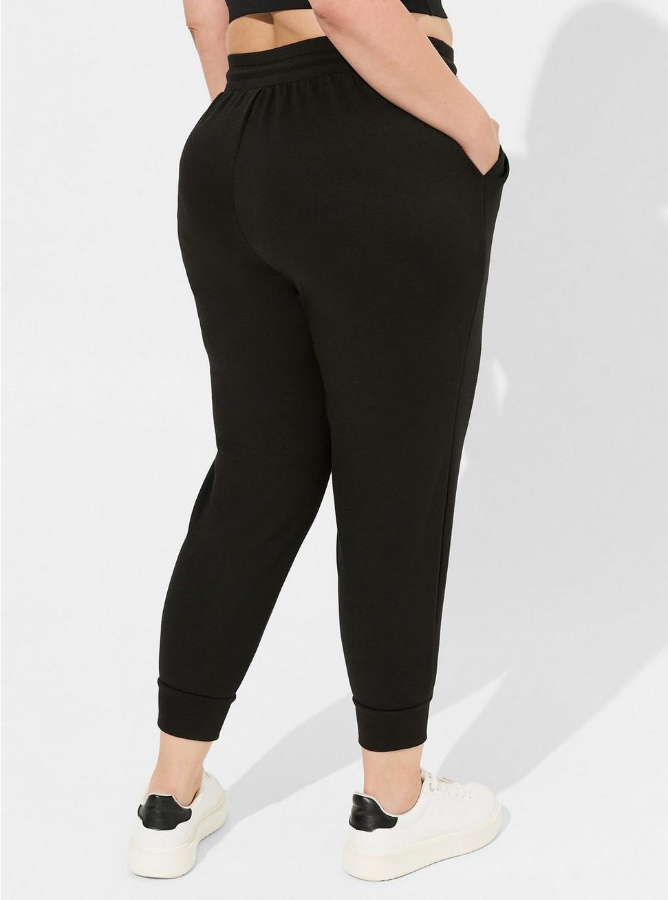 Pedal Pusher Pocket Legging Product Image