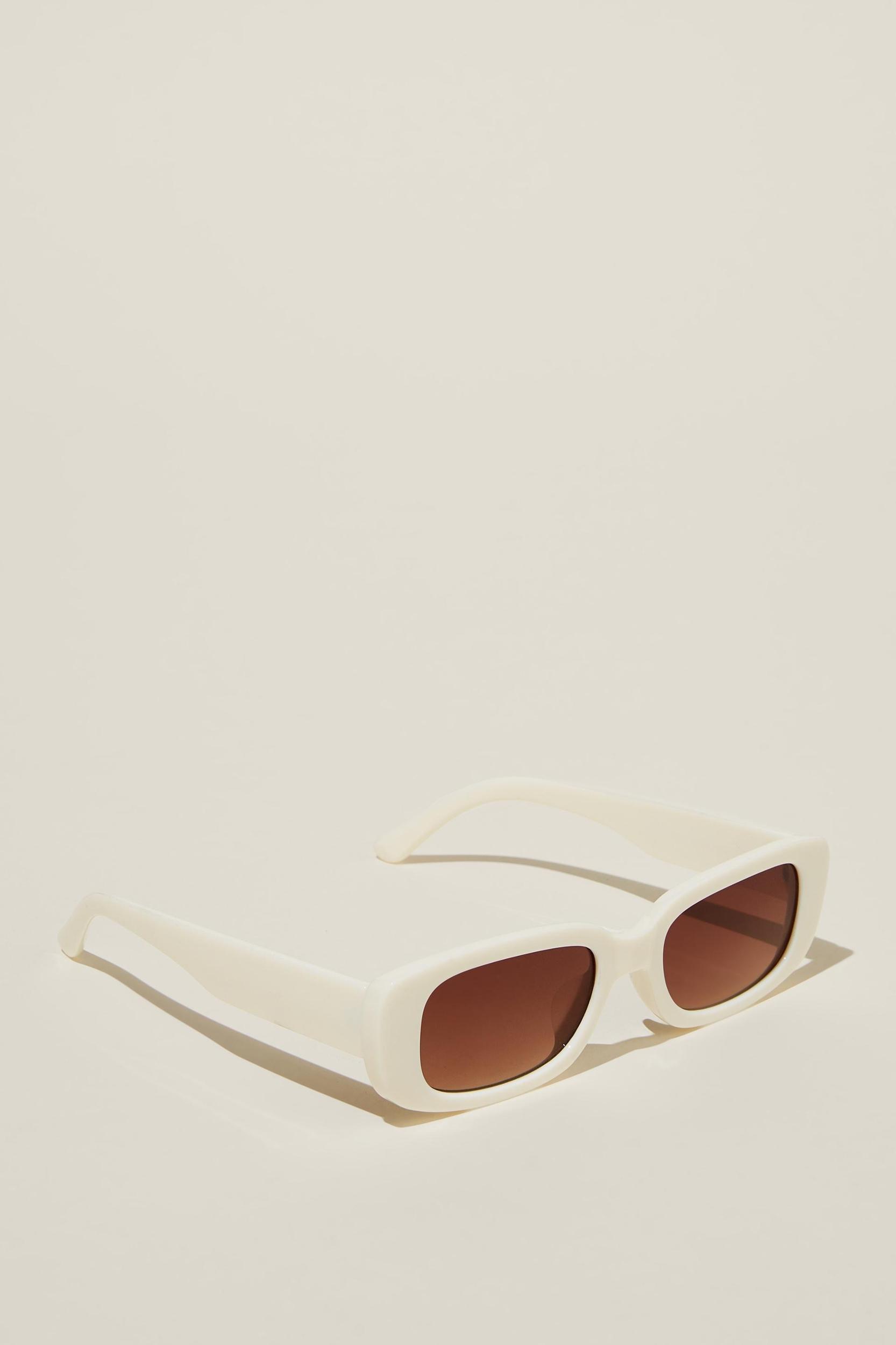Abby Rectangle Sunglasses Product Image