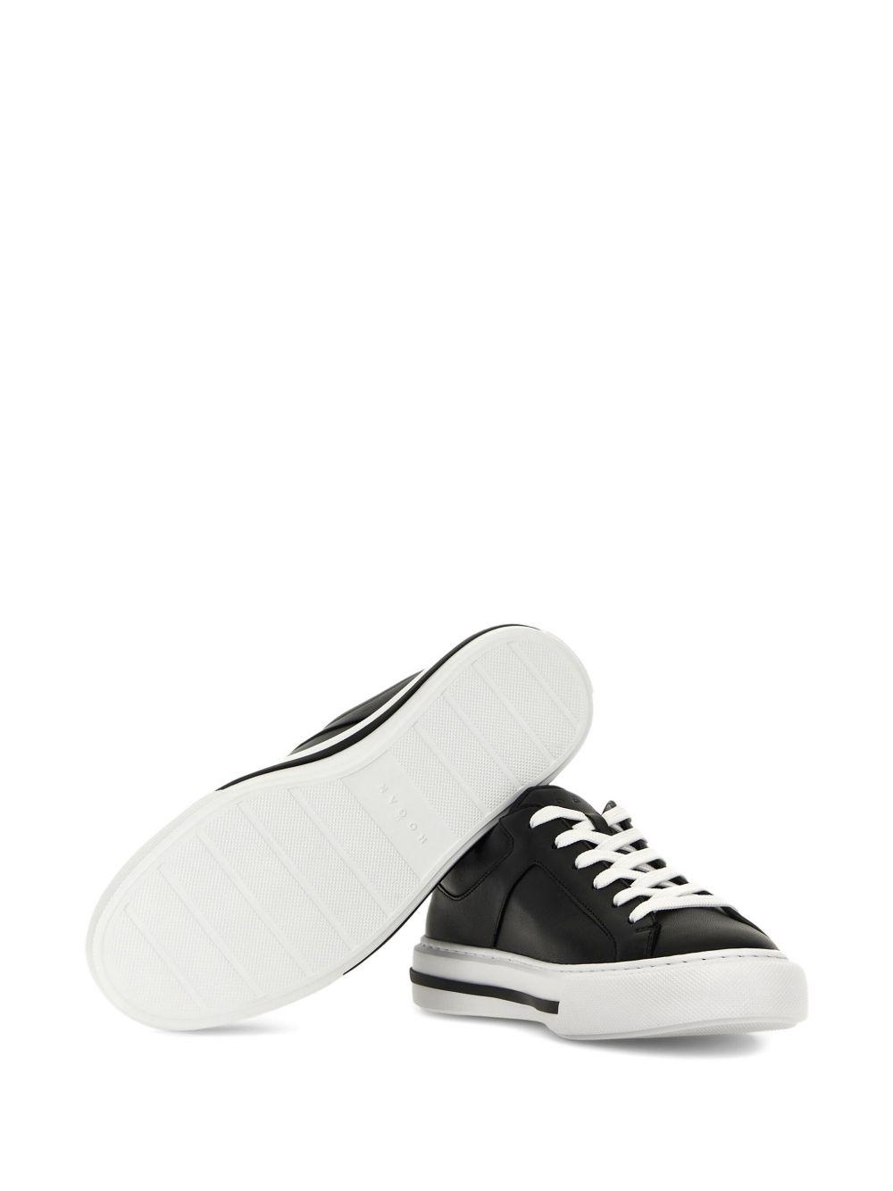 H691 sneakers Product Image