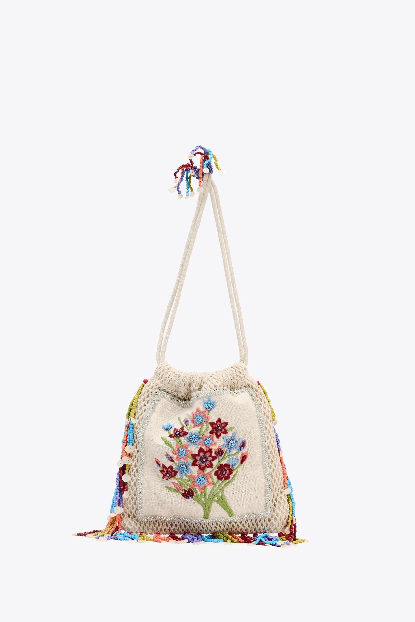 FLORAL EMBROIDERY BUCKET BAG Product Image