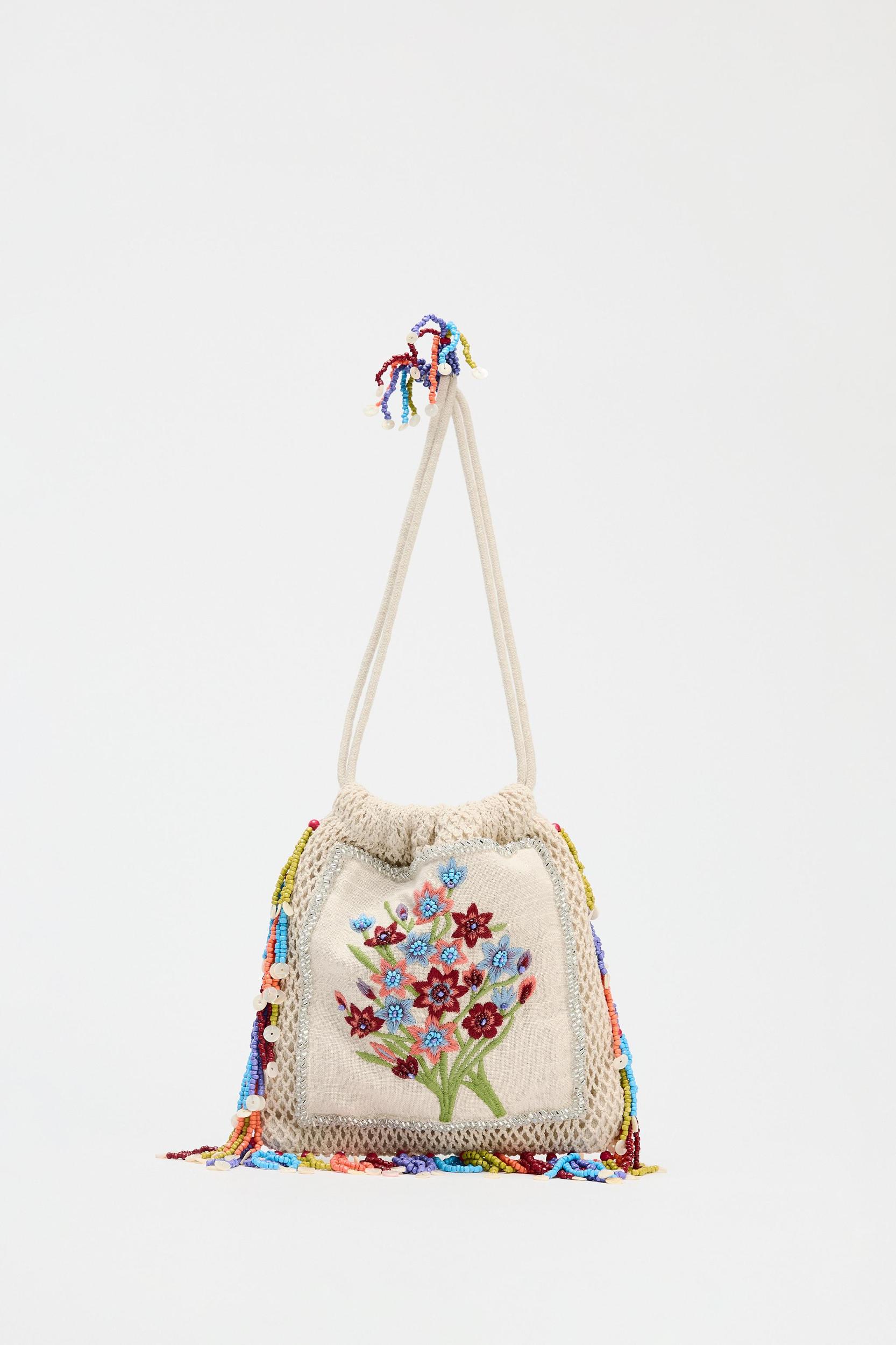 FLORAL EMBROIDERY BUCKET BAG Product Image