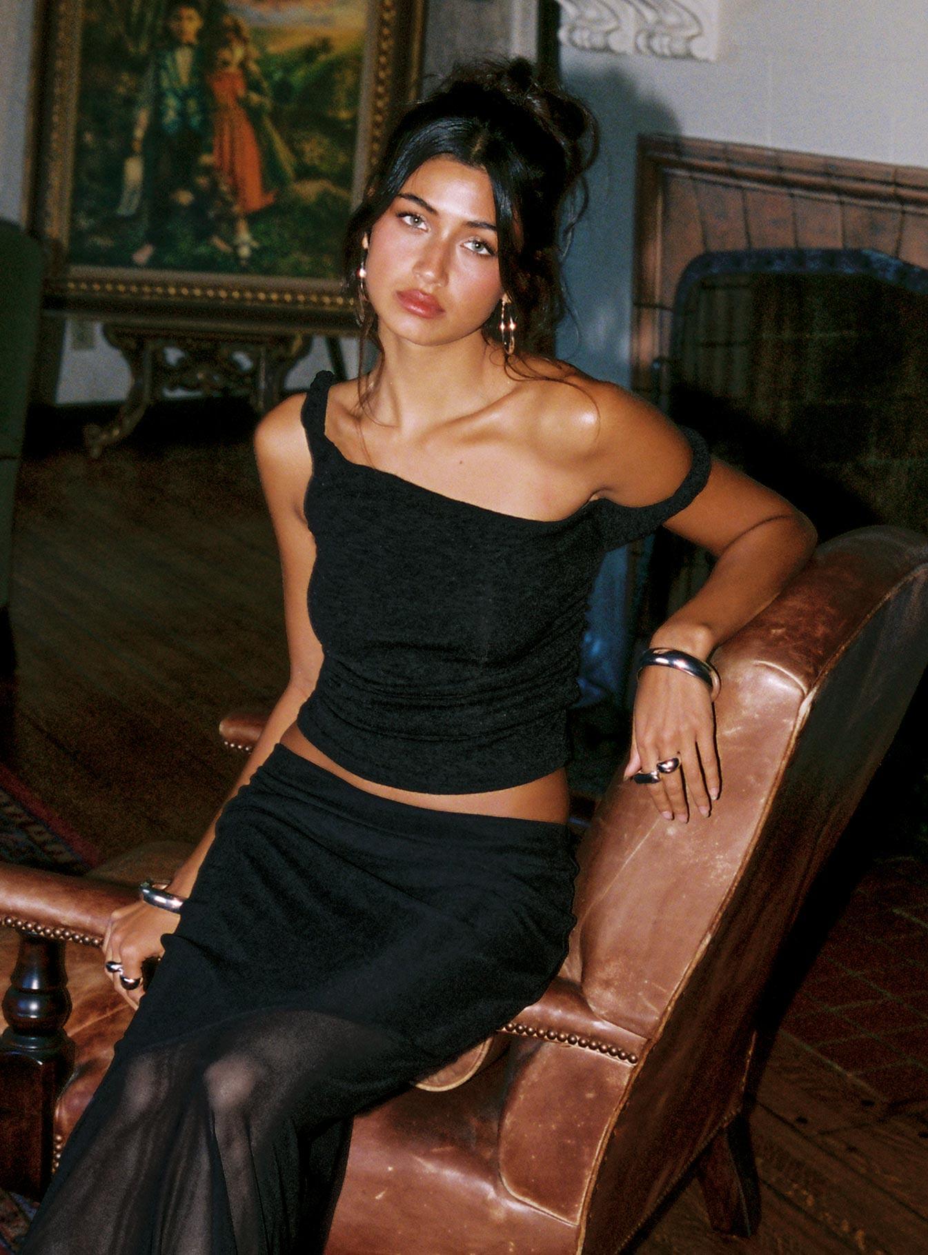 Messenger One Shoulder Top Black Product Image