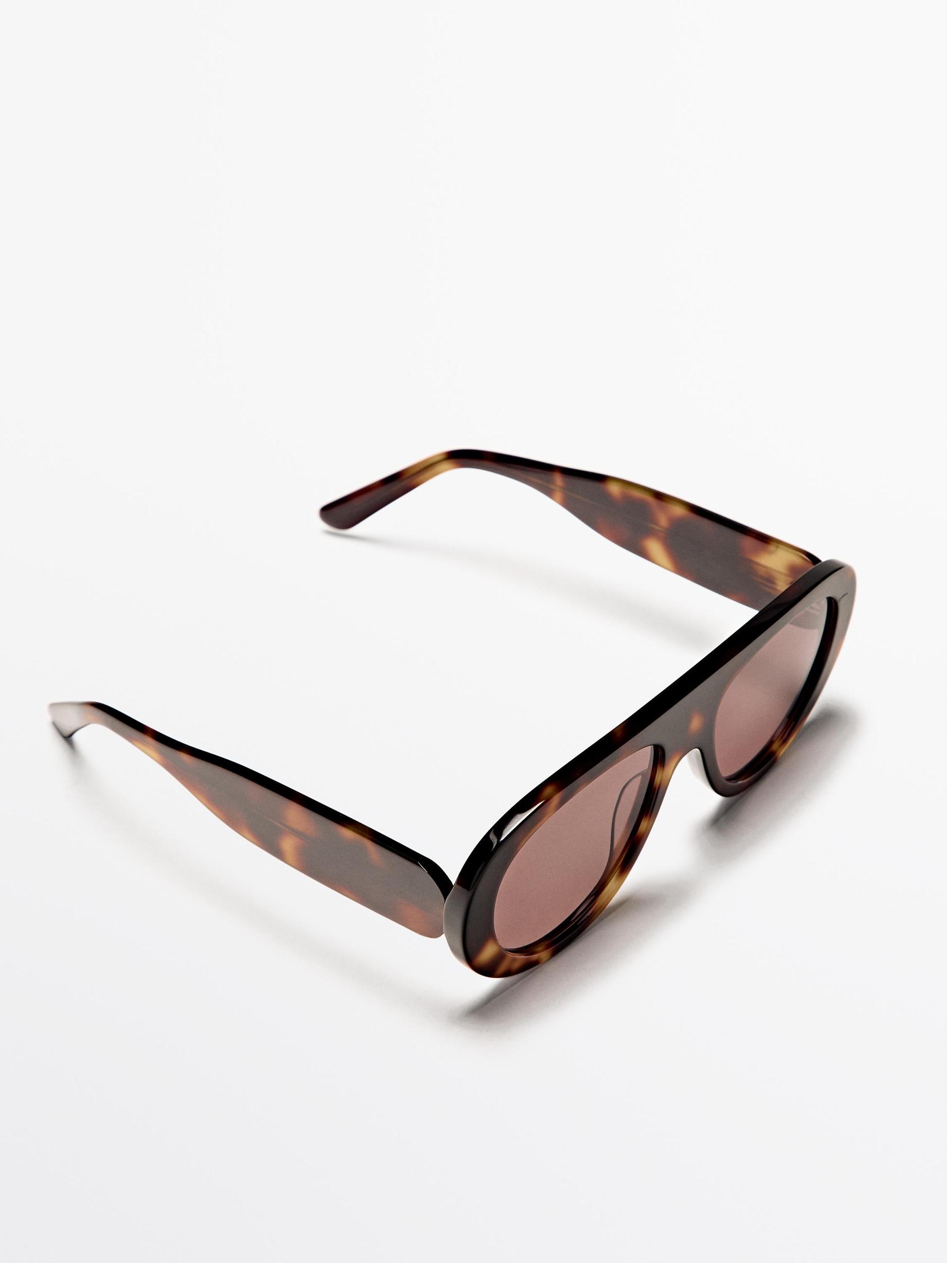 Oval sunglasses Product Image