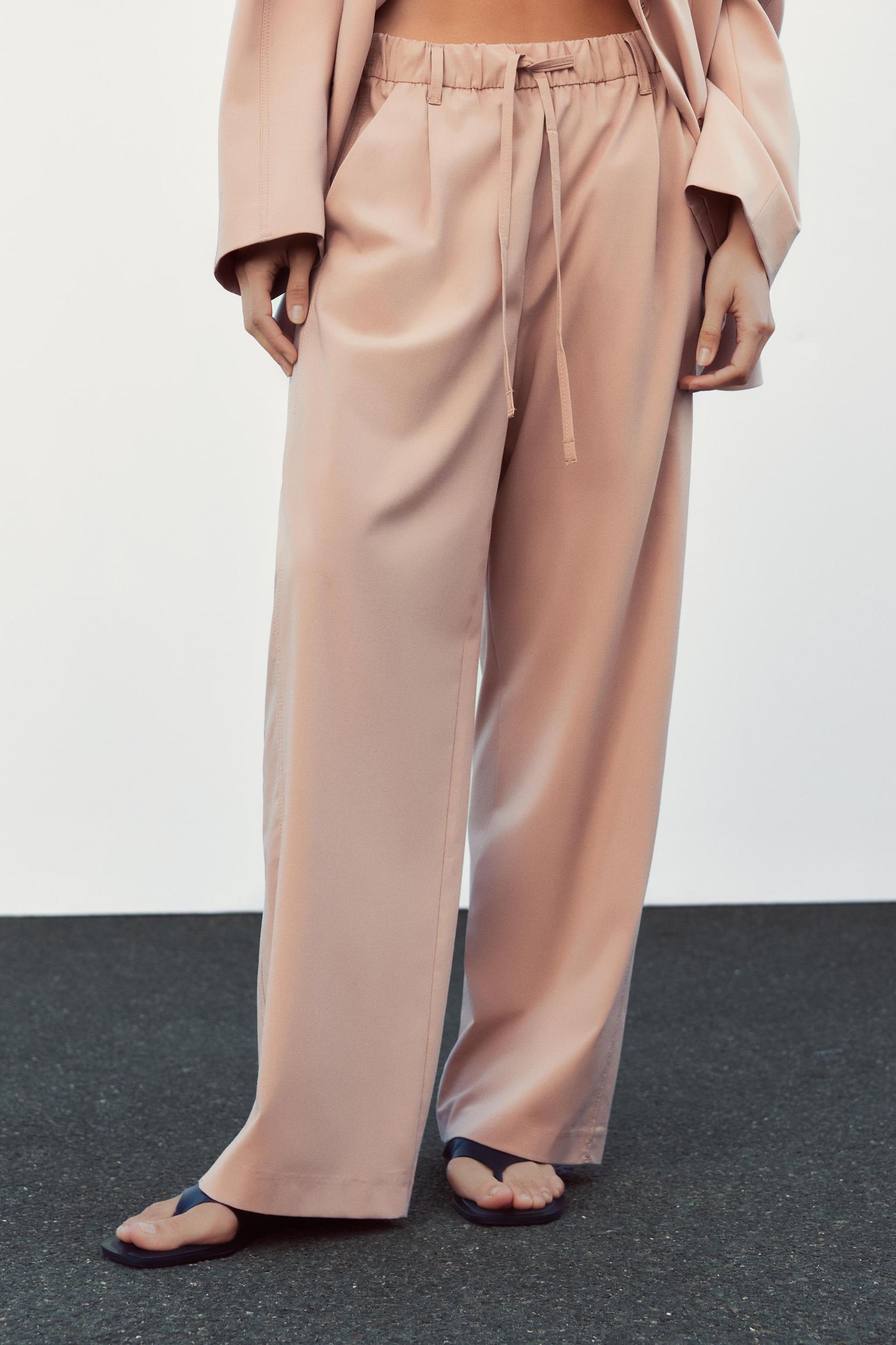 ELASTIC WAIST PANTS Product Image