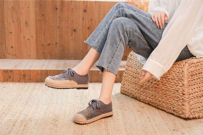 Leaf Embroidered Lace-Up Slip-Ons Product Image