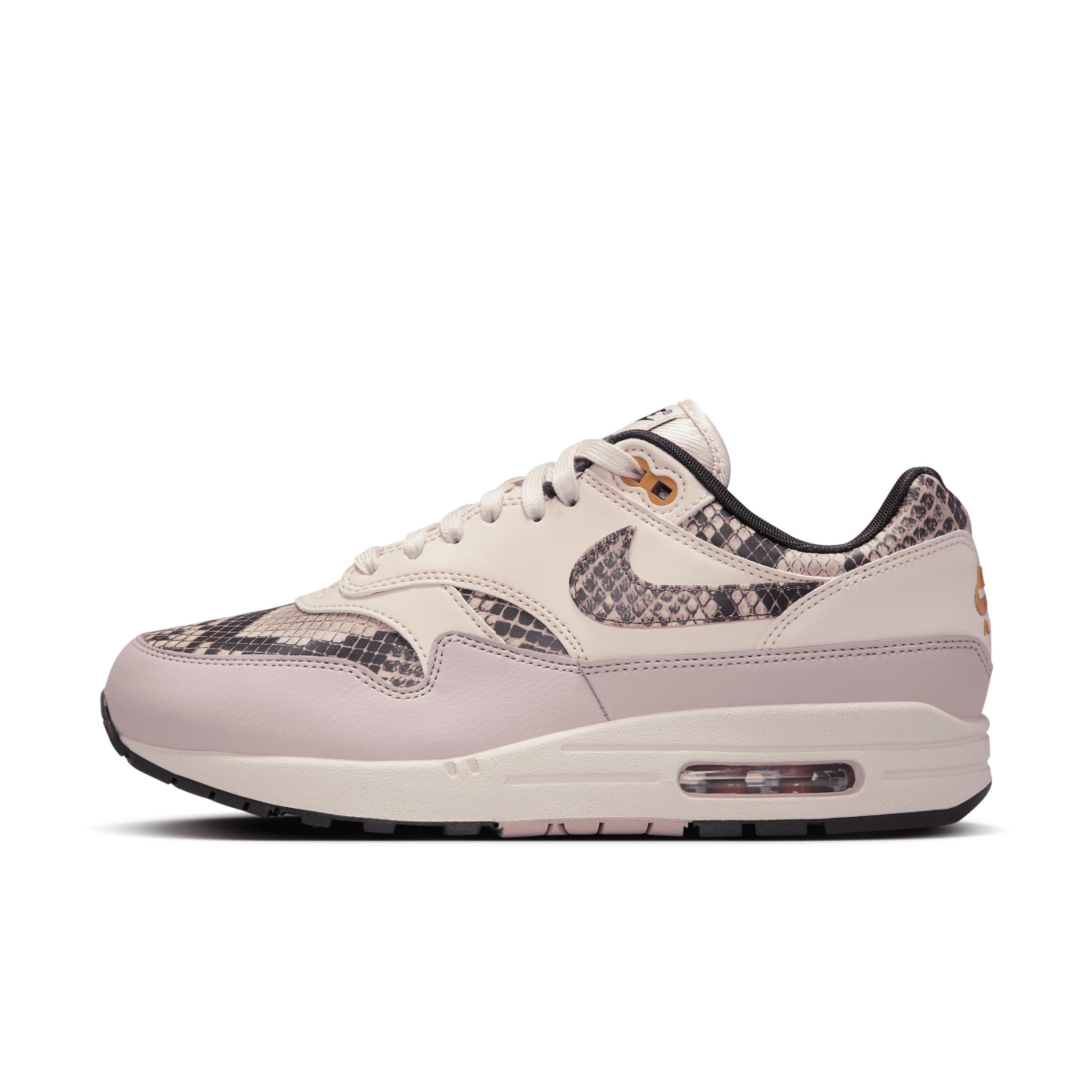 Nike Womens Air Max 1 87 Shoes | HF5338-100 Product Image
