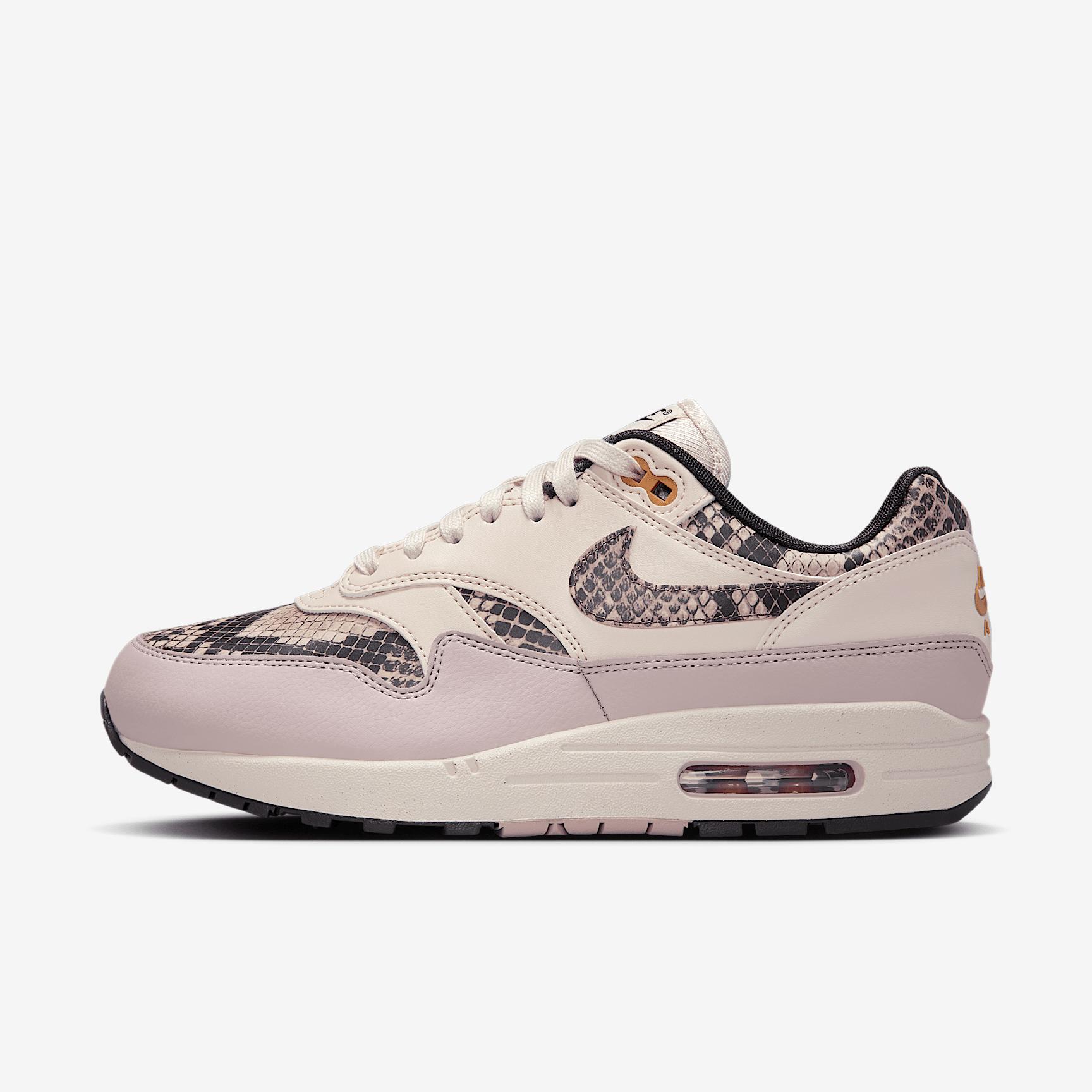 Nike Womens Air Max 1 87 Shoes | HF5338-100 Product Image