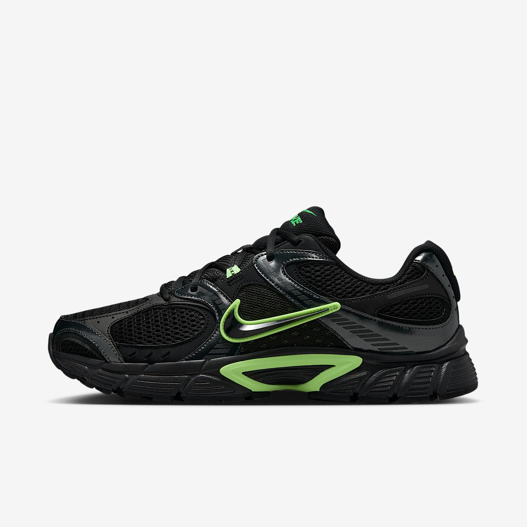 Nike Men's V5 RNR Shoes Product Image