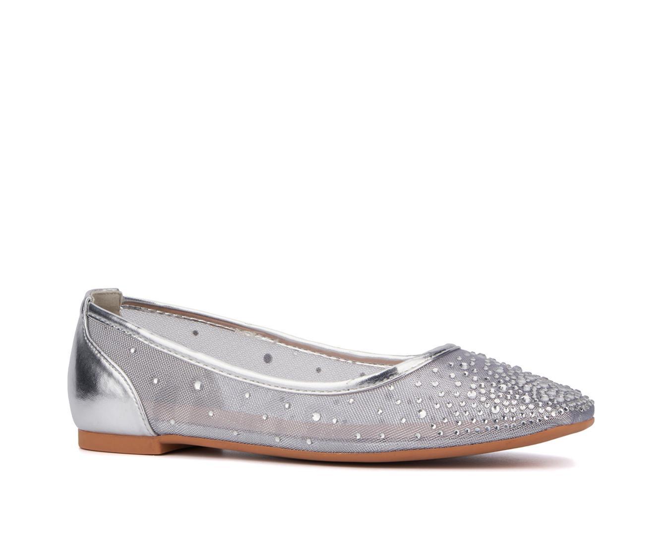 Women's New York and Company Priya Flats Product Image