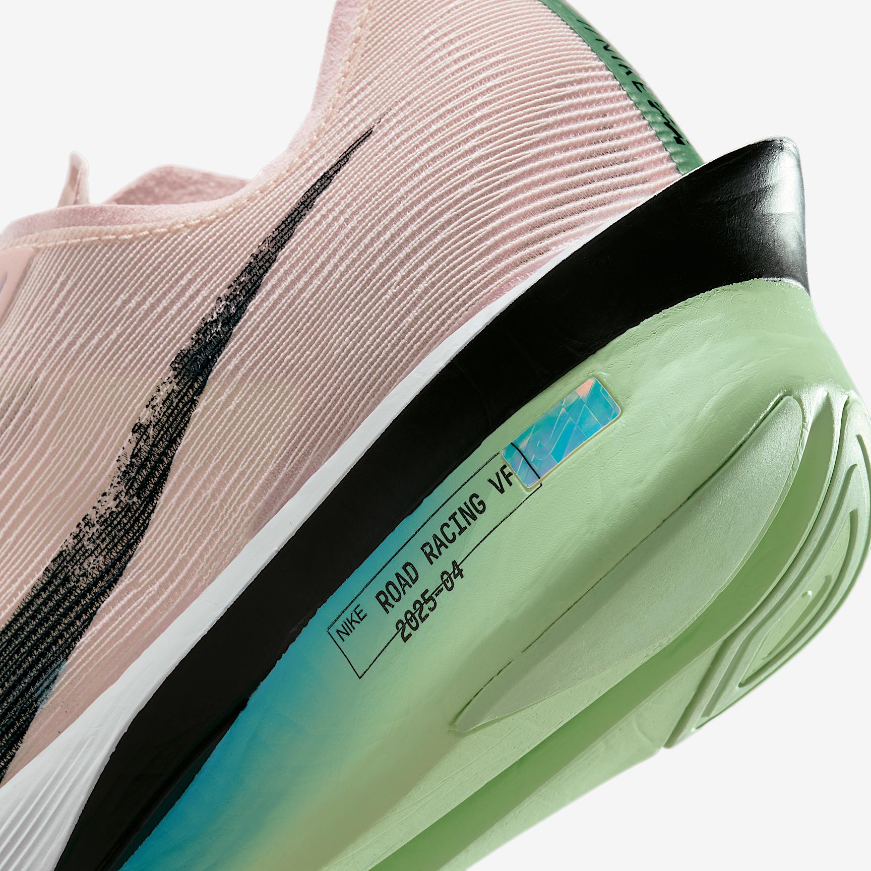 Nike Womens Vaporfly 4 Road Racing Shoes | IH6277-602 Product Image