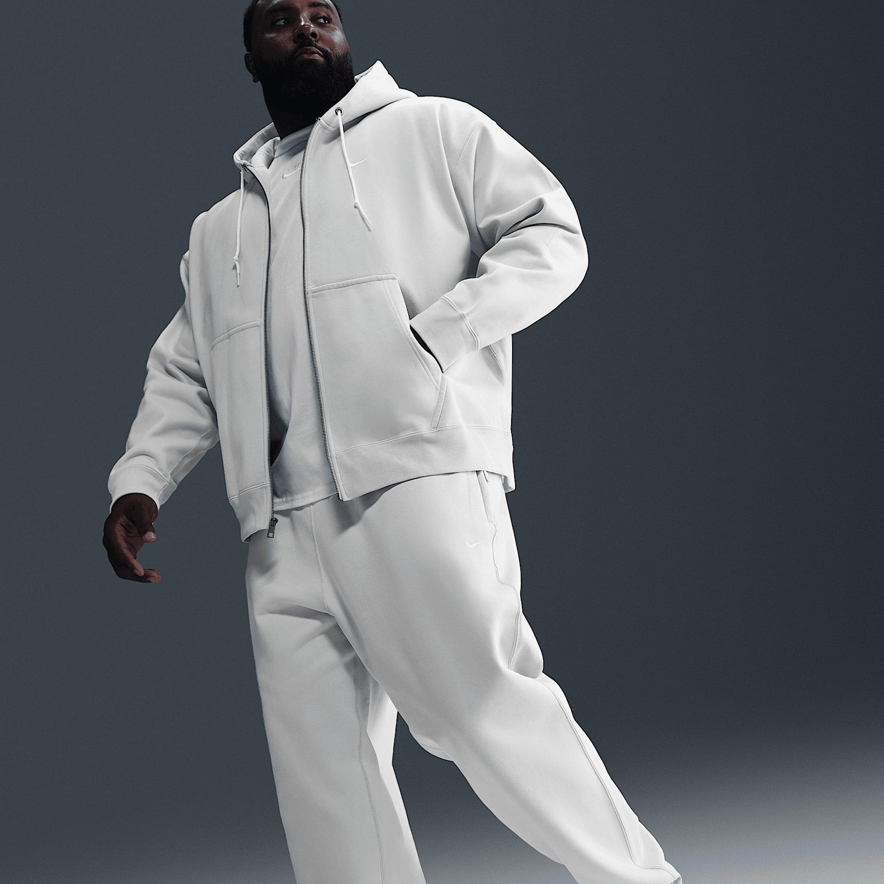 Nike Men's Solo Swoosh Fleece Pants Product Image