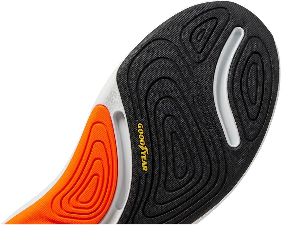 Max Cushioning Premier Ascendant Hands Free Slip-Ins Product Image