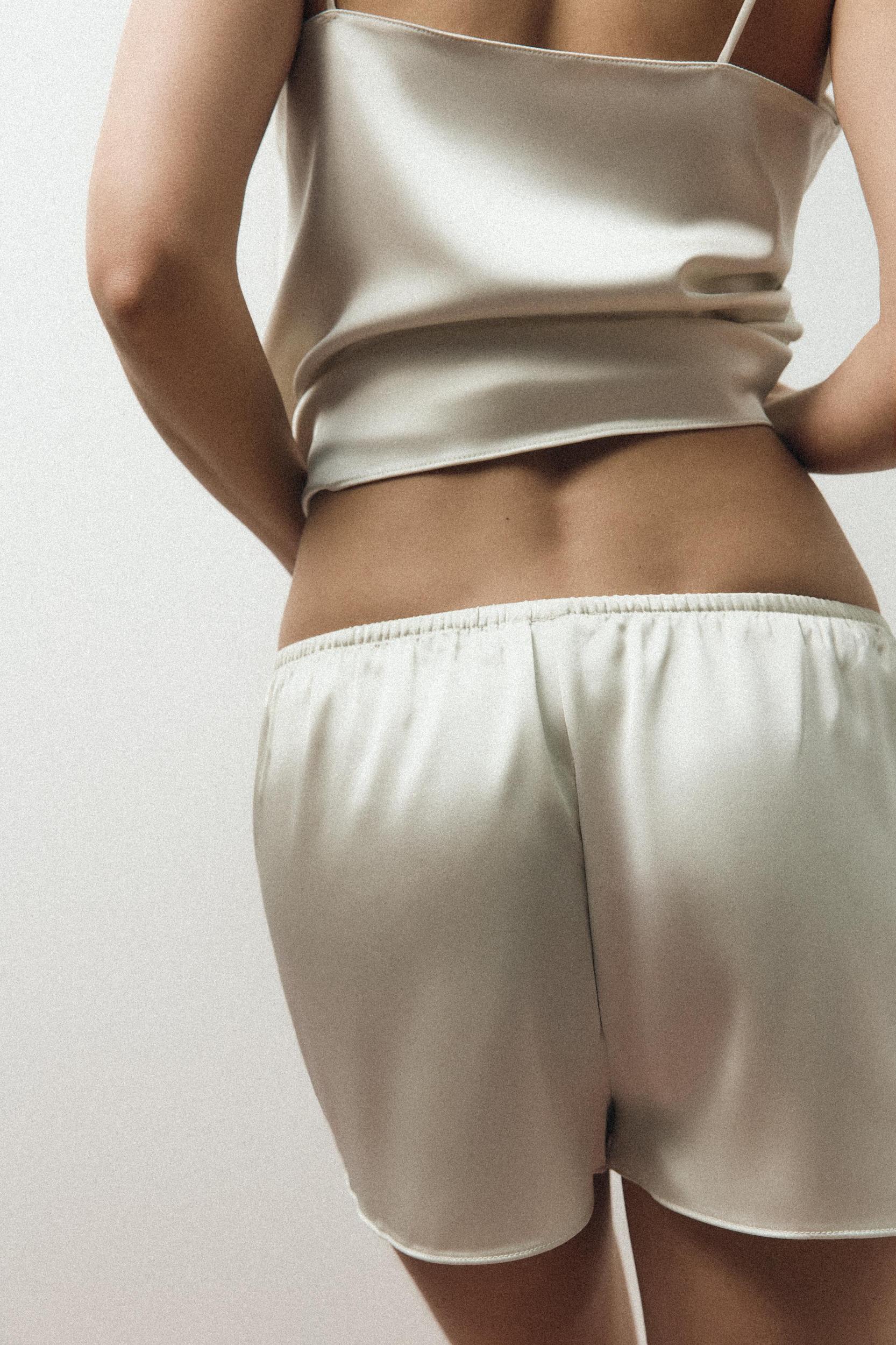 SATIN PAJAMA SHORTS Product Image