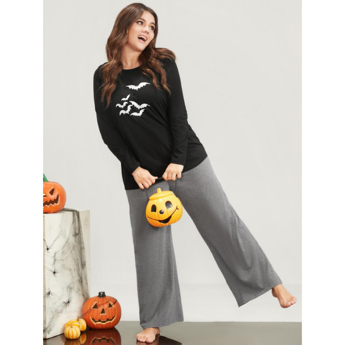 Plus Size Halloween Bat Print Round Neck Pajama Set Women Black Graphic-Halloween Printed Long Sleeve Round Neck Casual Loungewear Sets BloomChic 28/5X Product Image