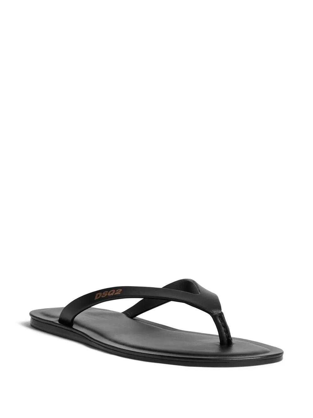 leather flip flops Product Image