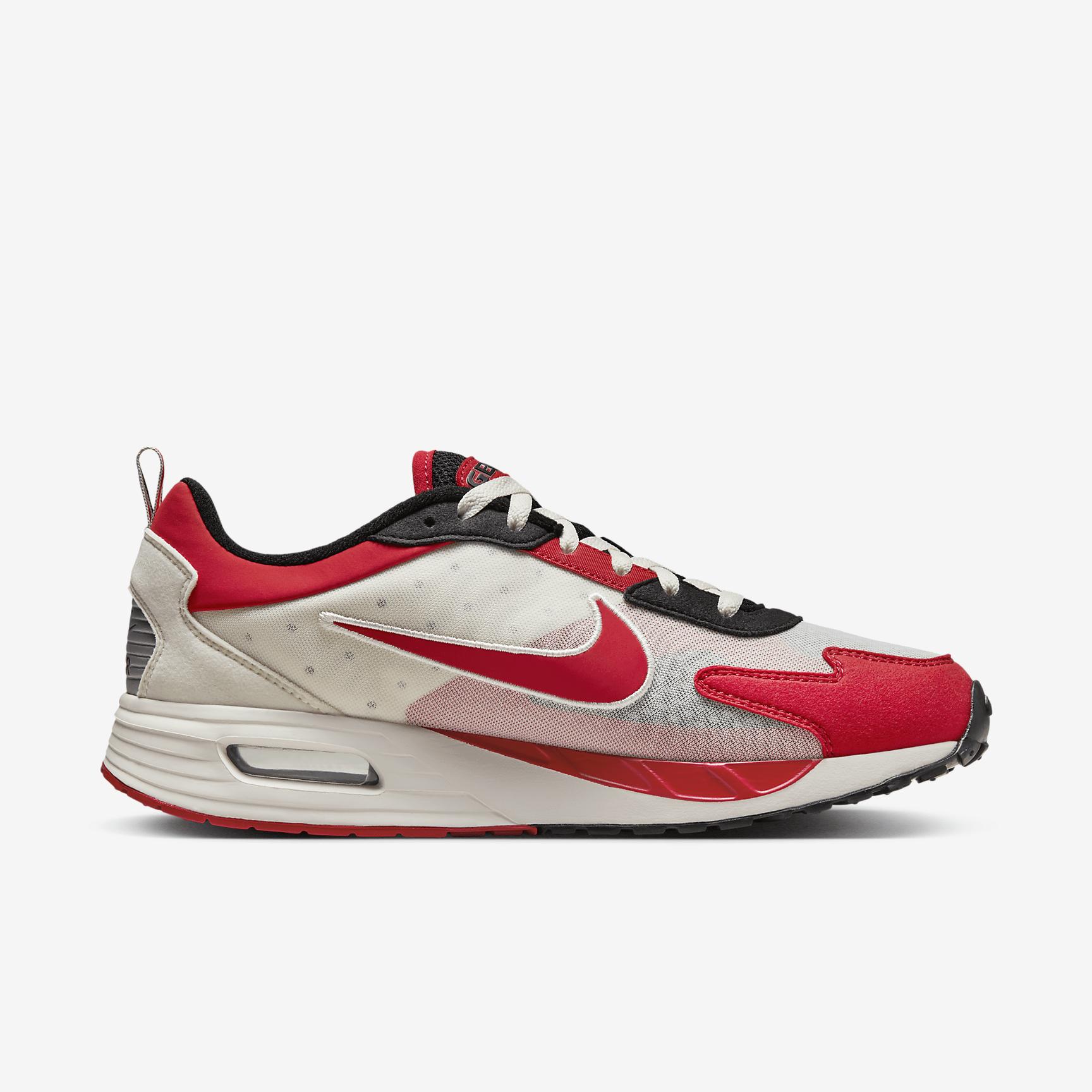 Georgia Nike Air Max Solo Men's Shoes Product Image